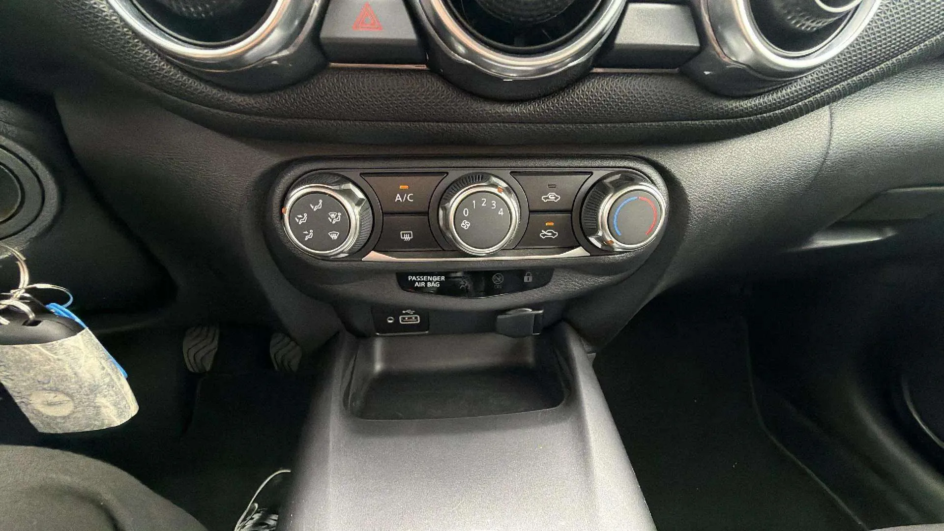 Nissan Juke DIG-T Acenta - foto 17