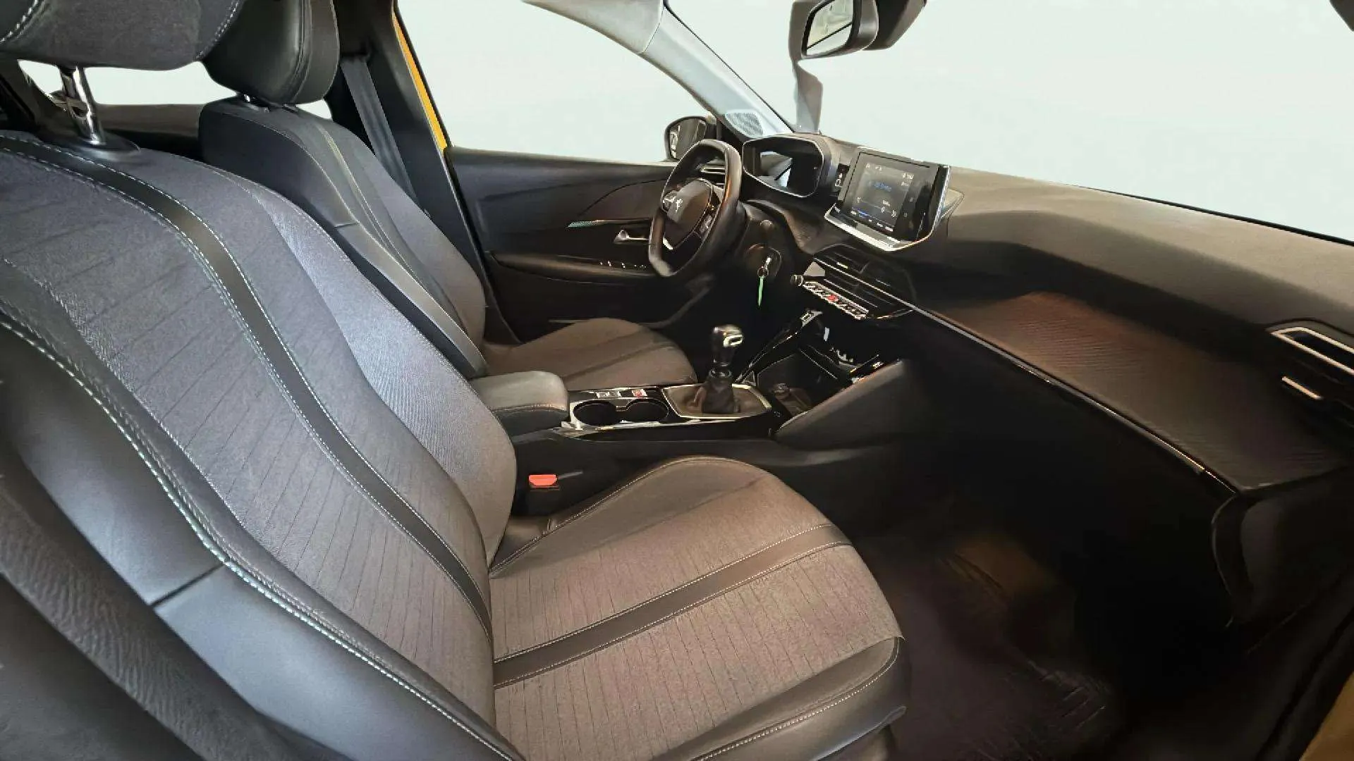 Peugeot 208 PureTech Allure Pack - foto 19