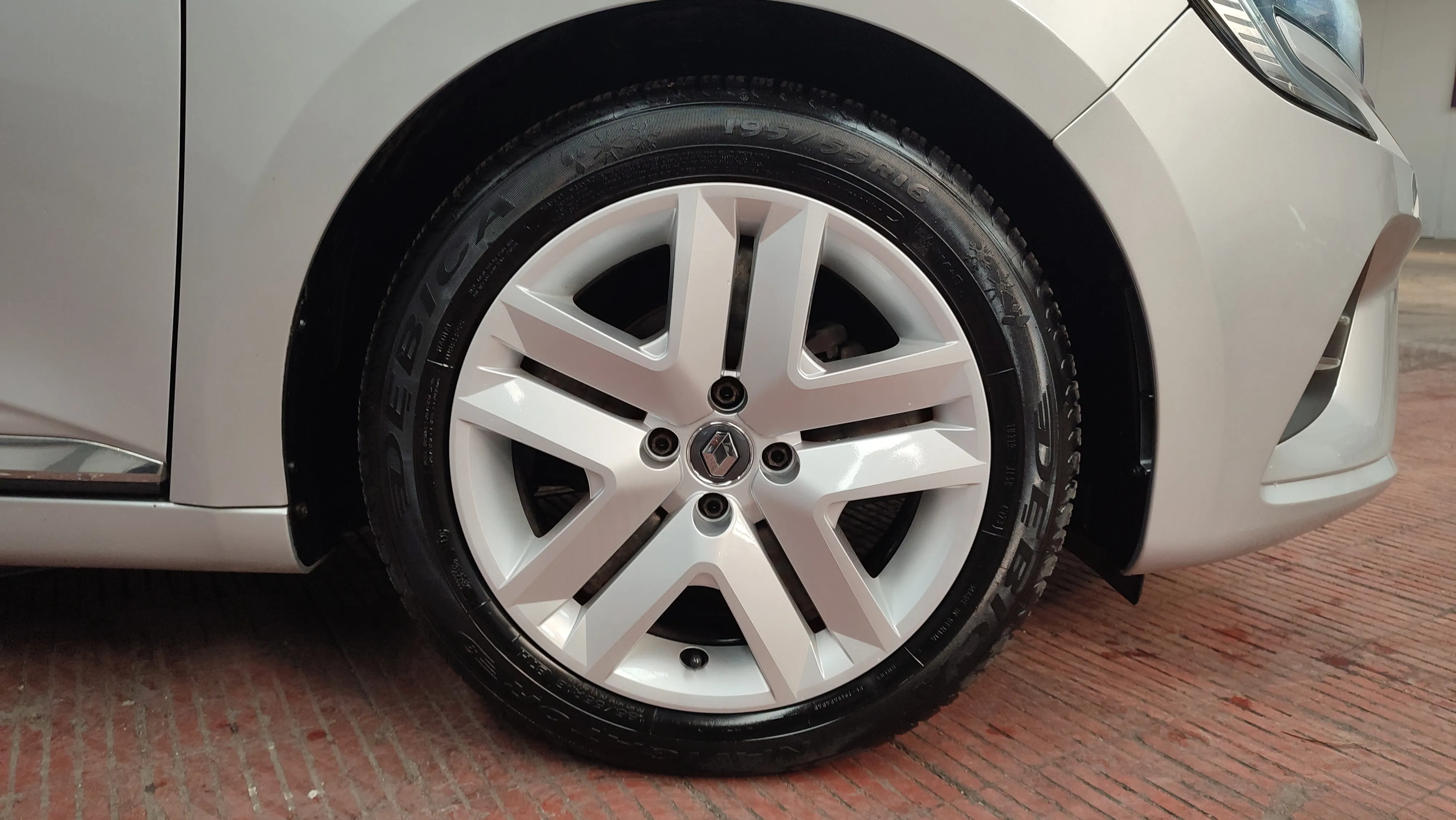 Renault Clio Business TCe - foto 19