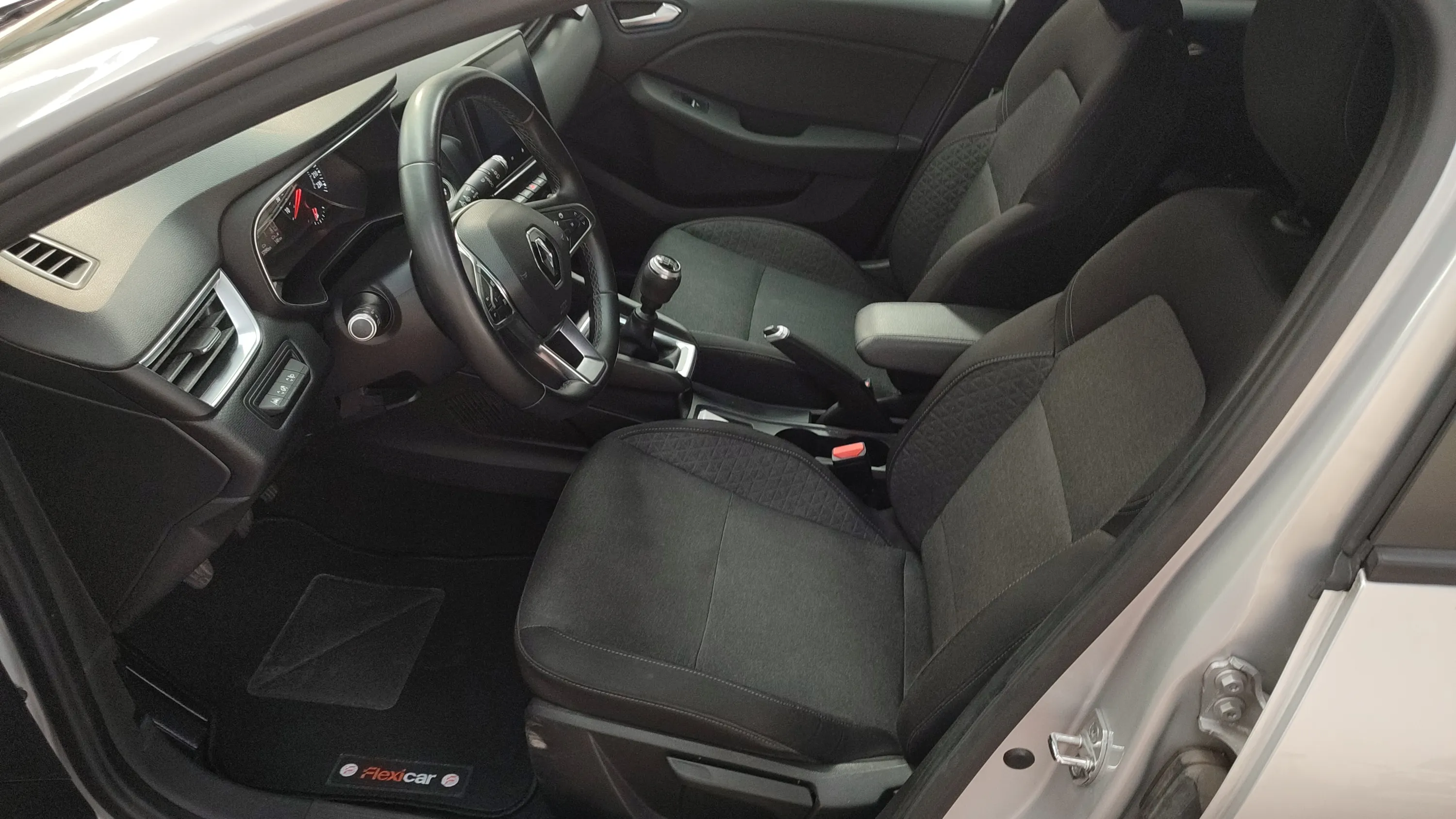 Renault Clio Business TCe - foto 14