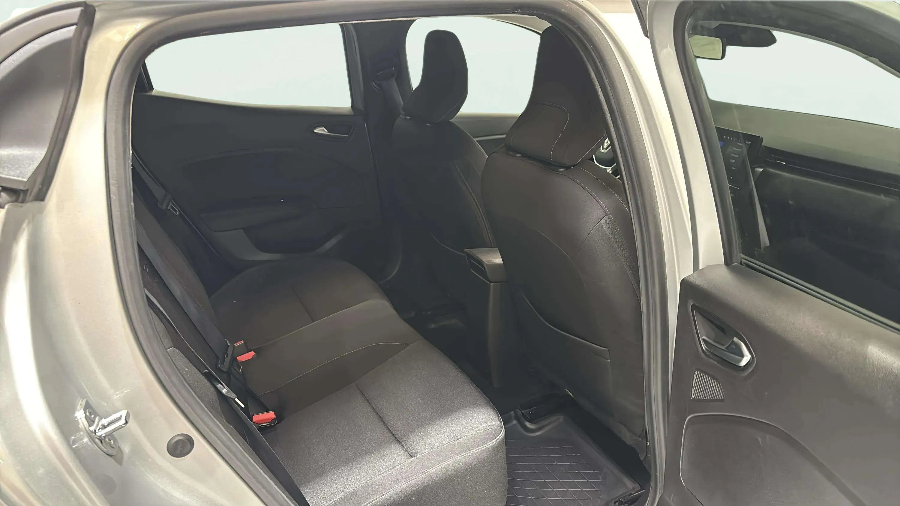 Renault Clio Business TCe - foto 22