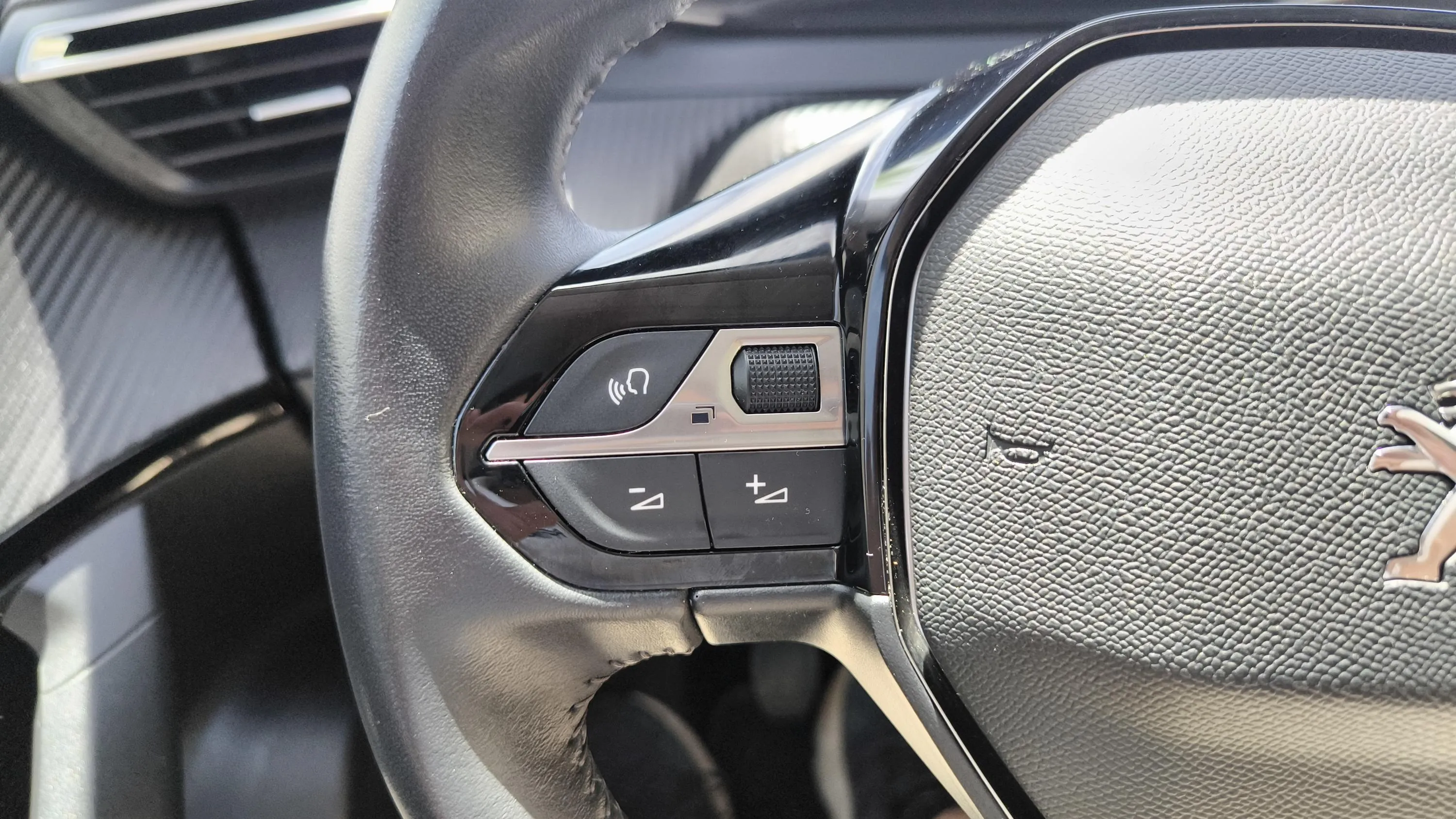 Peugeot 2008 Active BlueHDi - foto 23