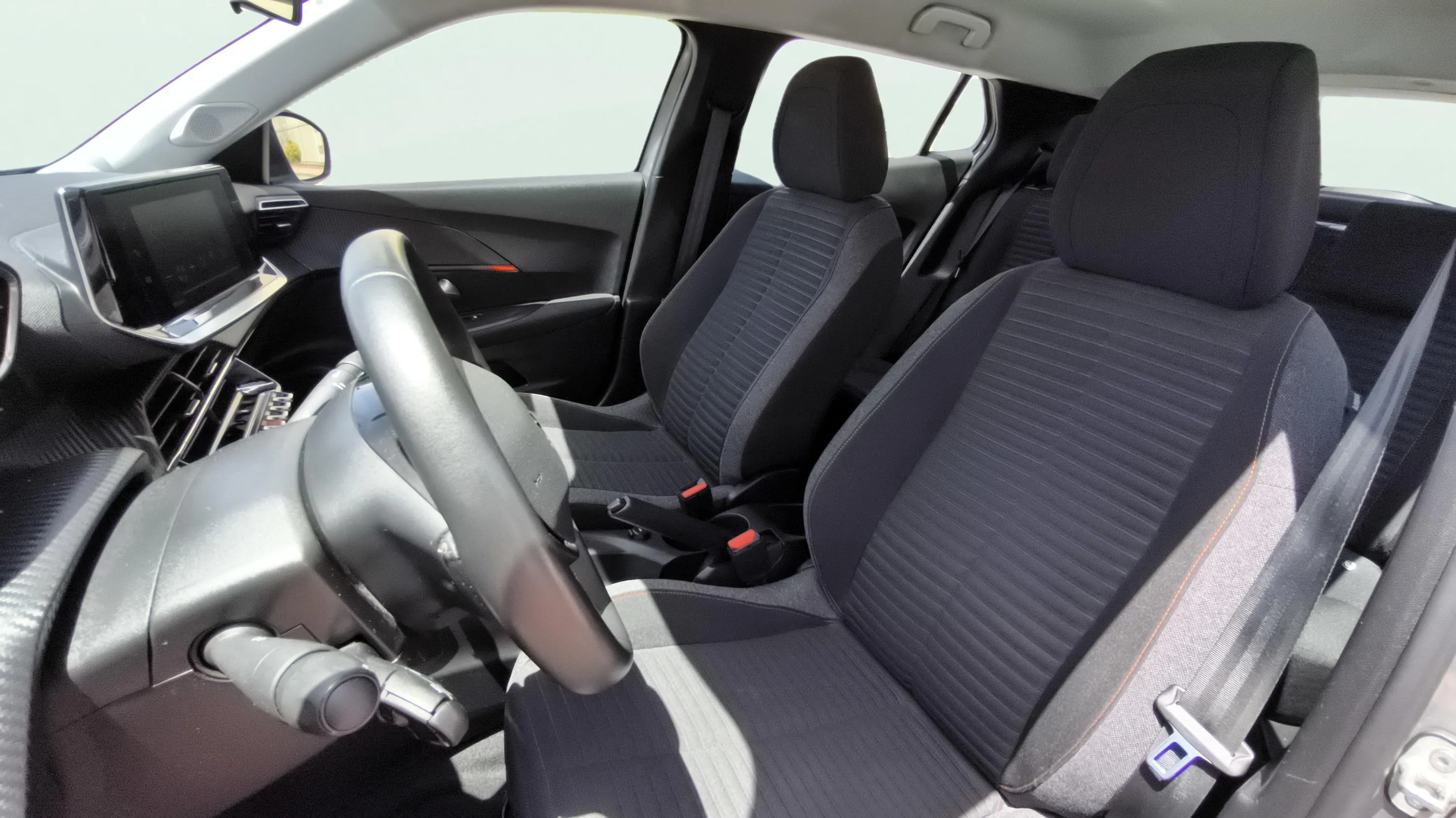 Peugeot 2008 Active BlueHDi - foto 20
