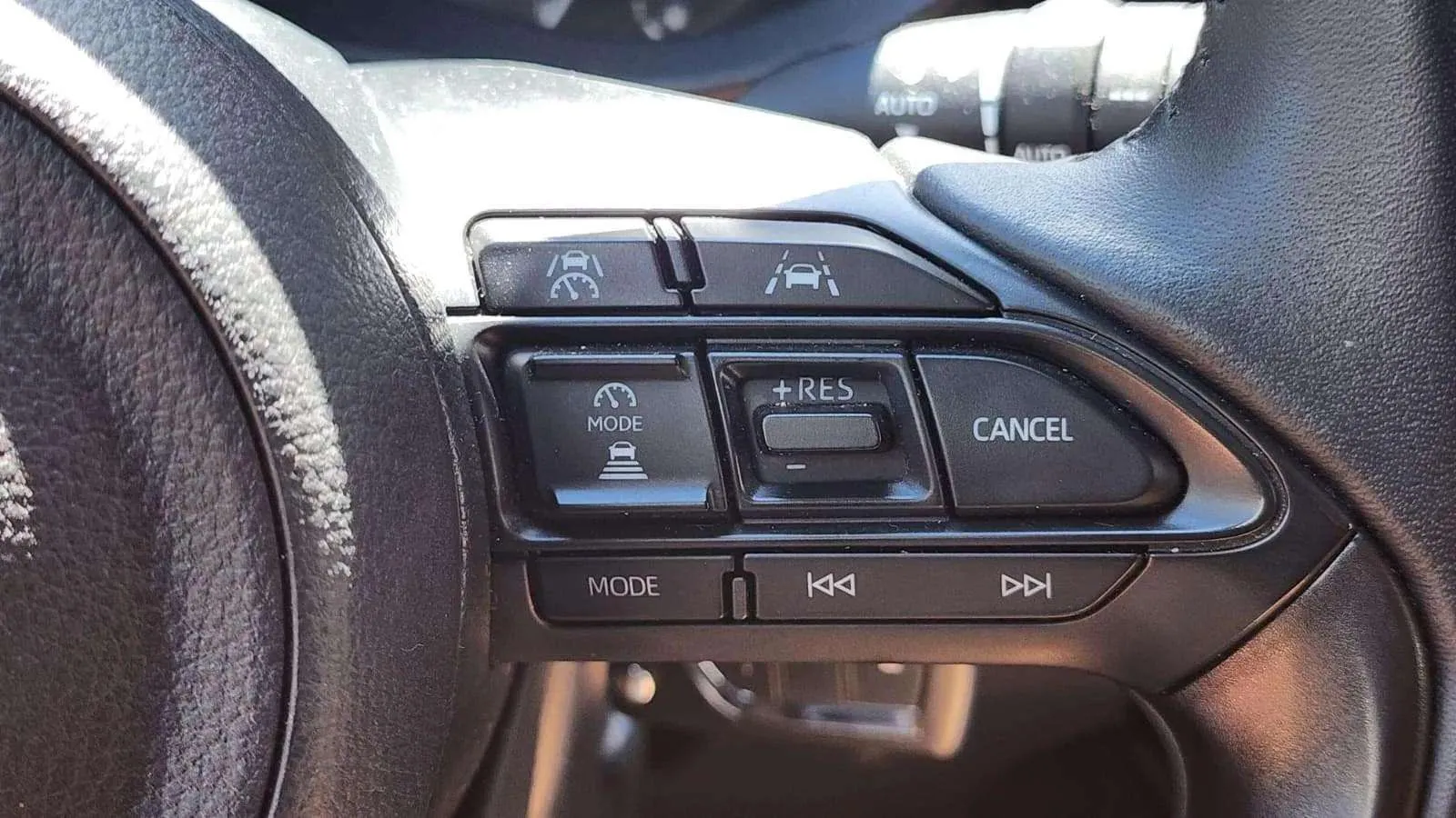 Toyota Yaris 1.5 120H Style - foto 12