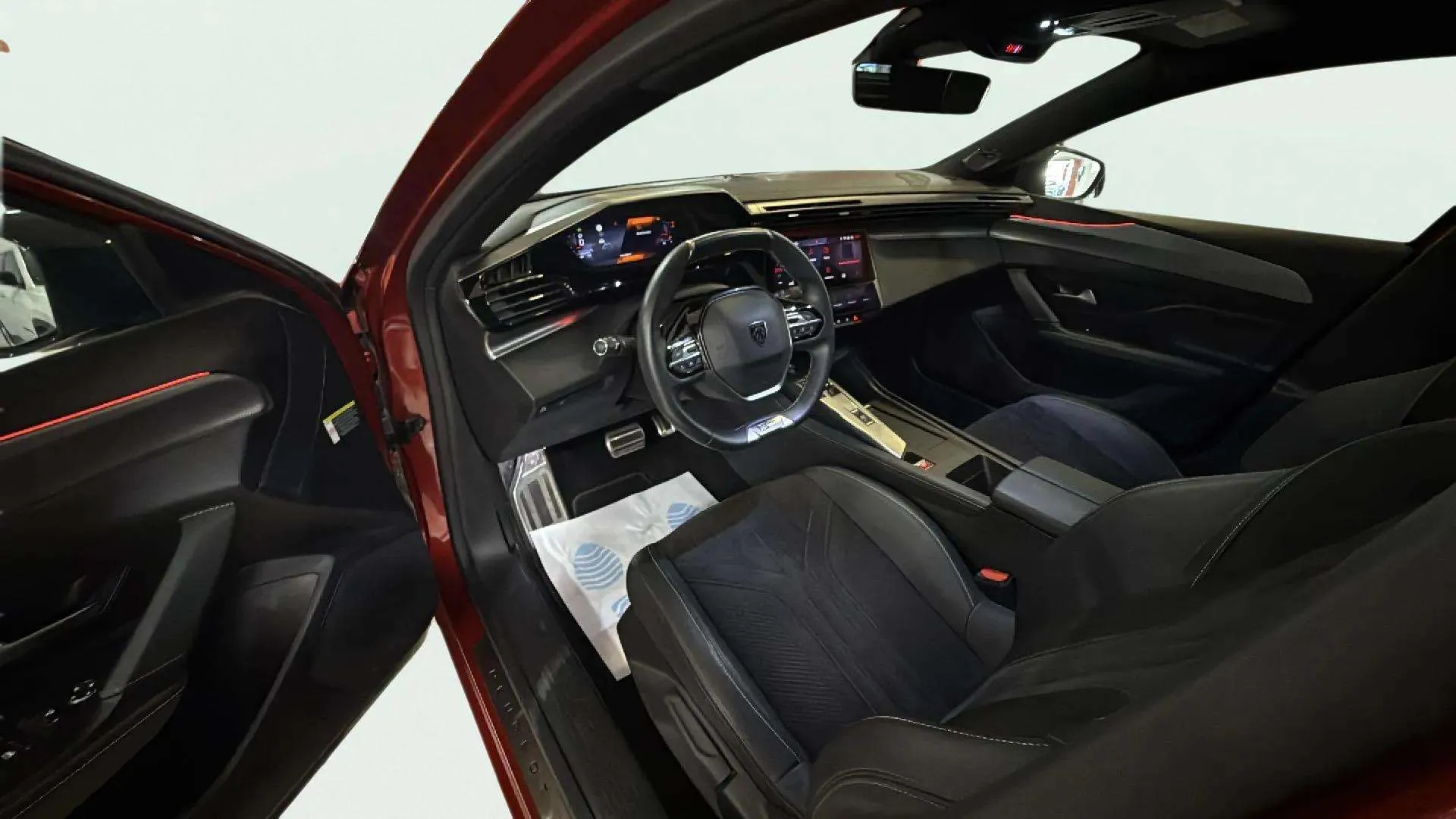 Peugeot 408 GT PureTech 130 EAT8 - foto 12