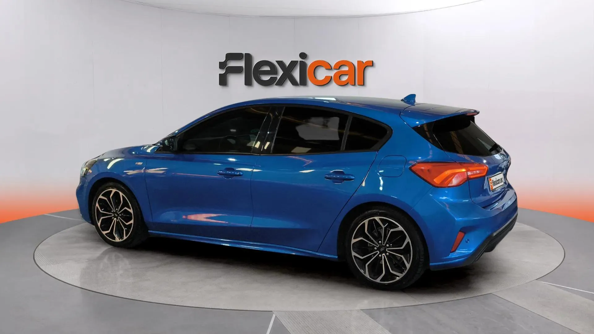 Ford Focus 1.0 EcoBoost ST-Line - foto 8