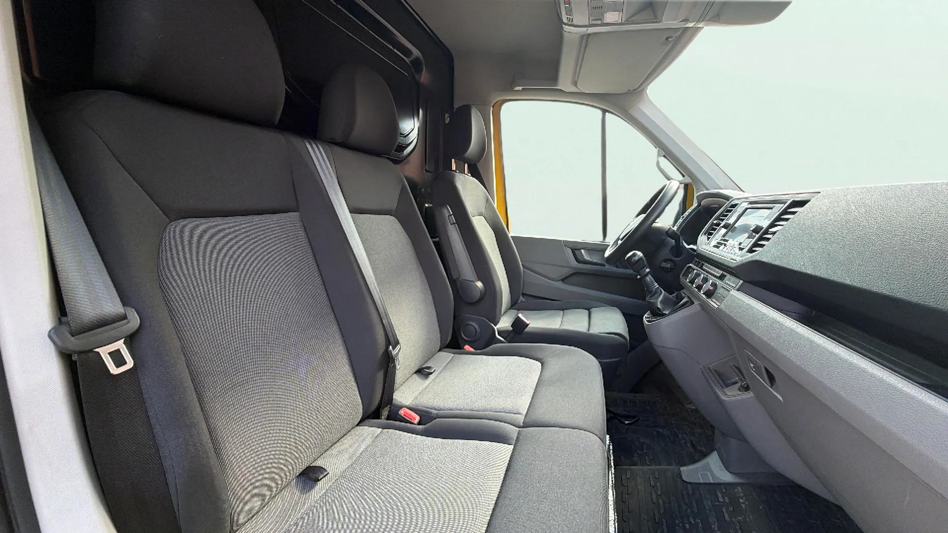 Volkswagen Crafter 30 Furgón BM TN L3H2 2.0TDI - foto 16