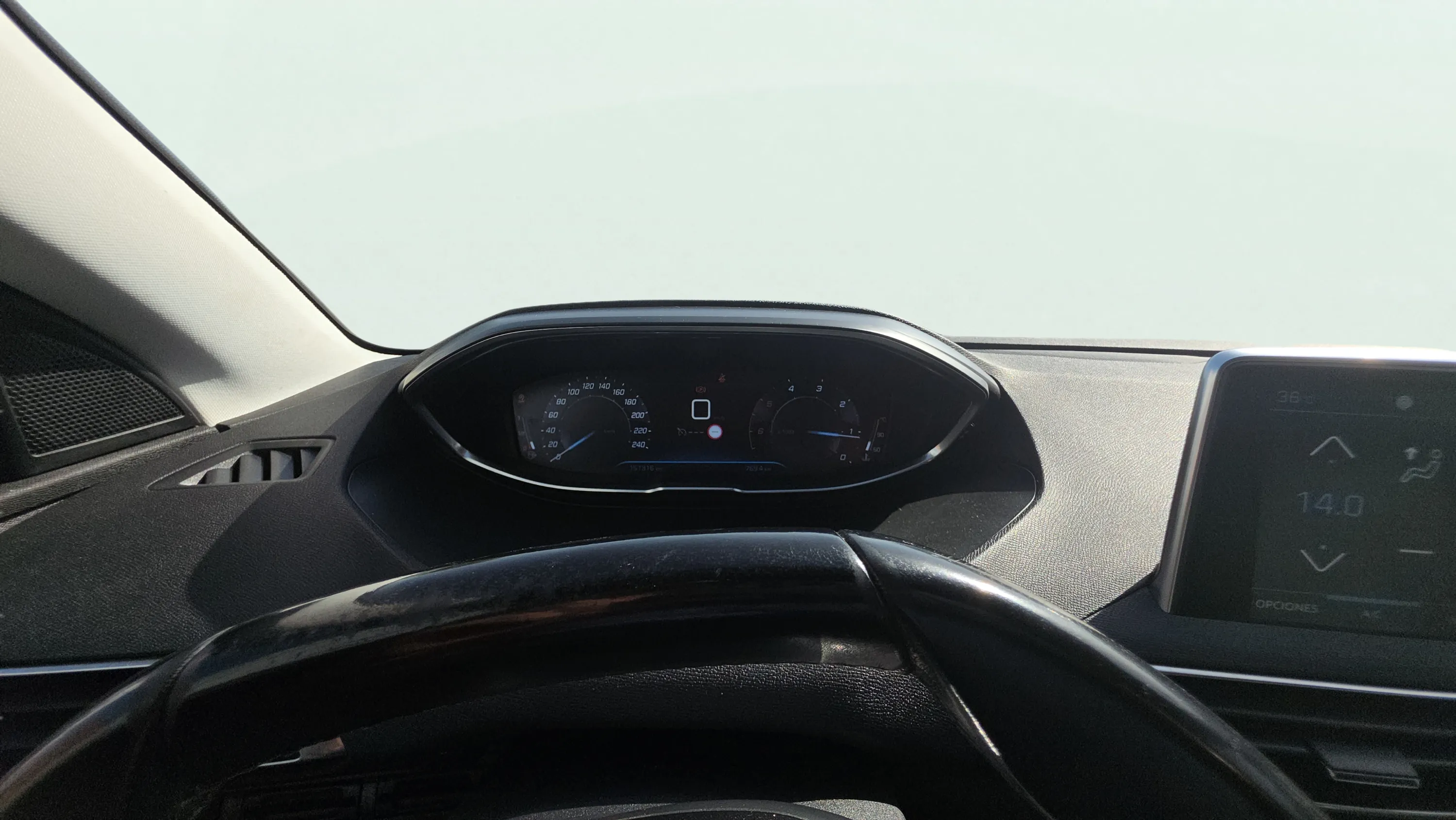 Peugeot 5008 Allure 1.5L BlueHDi - foto 13