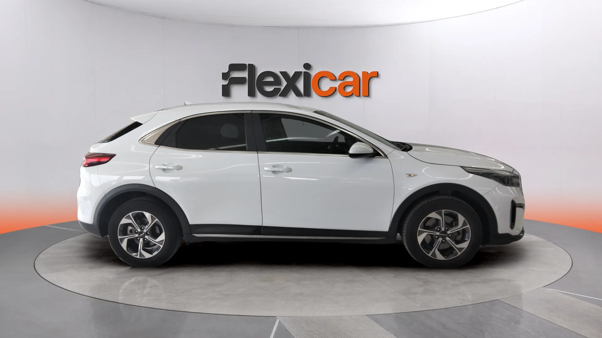 Kia XCeed 1.0 T-GDi Concept - foto 3