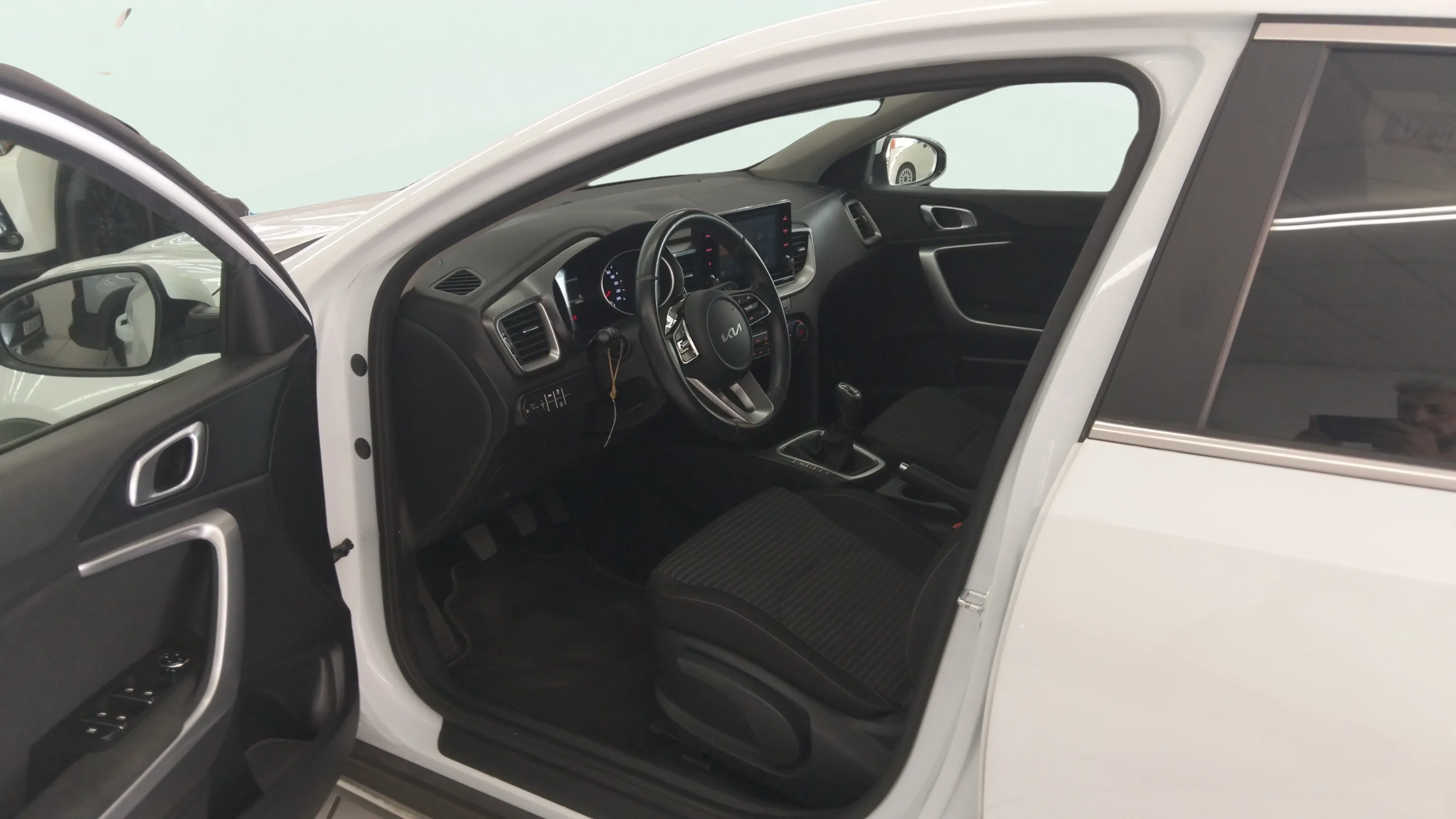 Kia XCeed 1.0 T-GDi Concept - foto 10