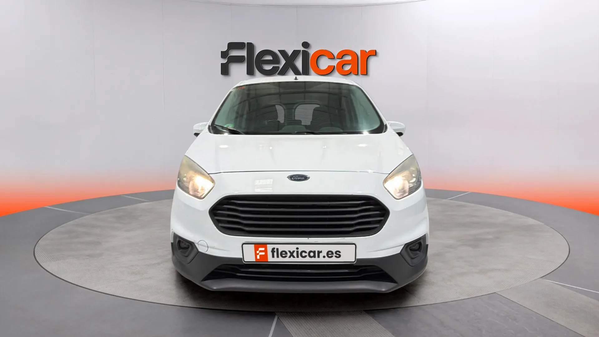 Ford Tourneo Courier 1.5 TDCi Ambiente - foto 2