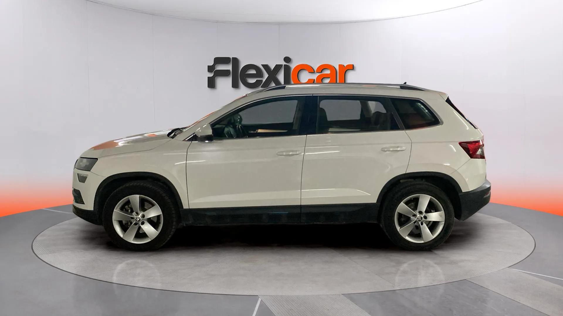 Škoda Karoq 2.0 TDI DSG 4x4 Ambition - foto 4