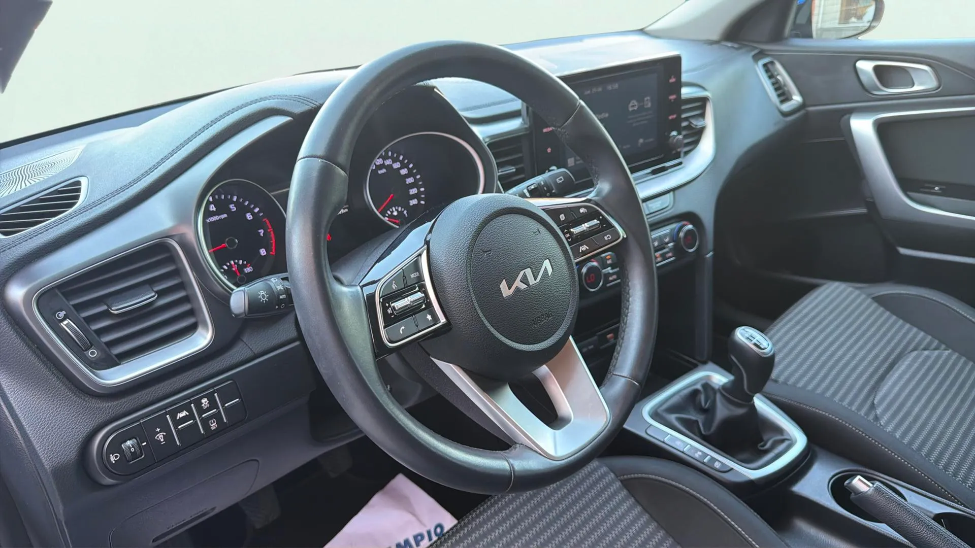 Kia Ceed 1.0 T-GDi Drive - foto 19