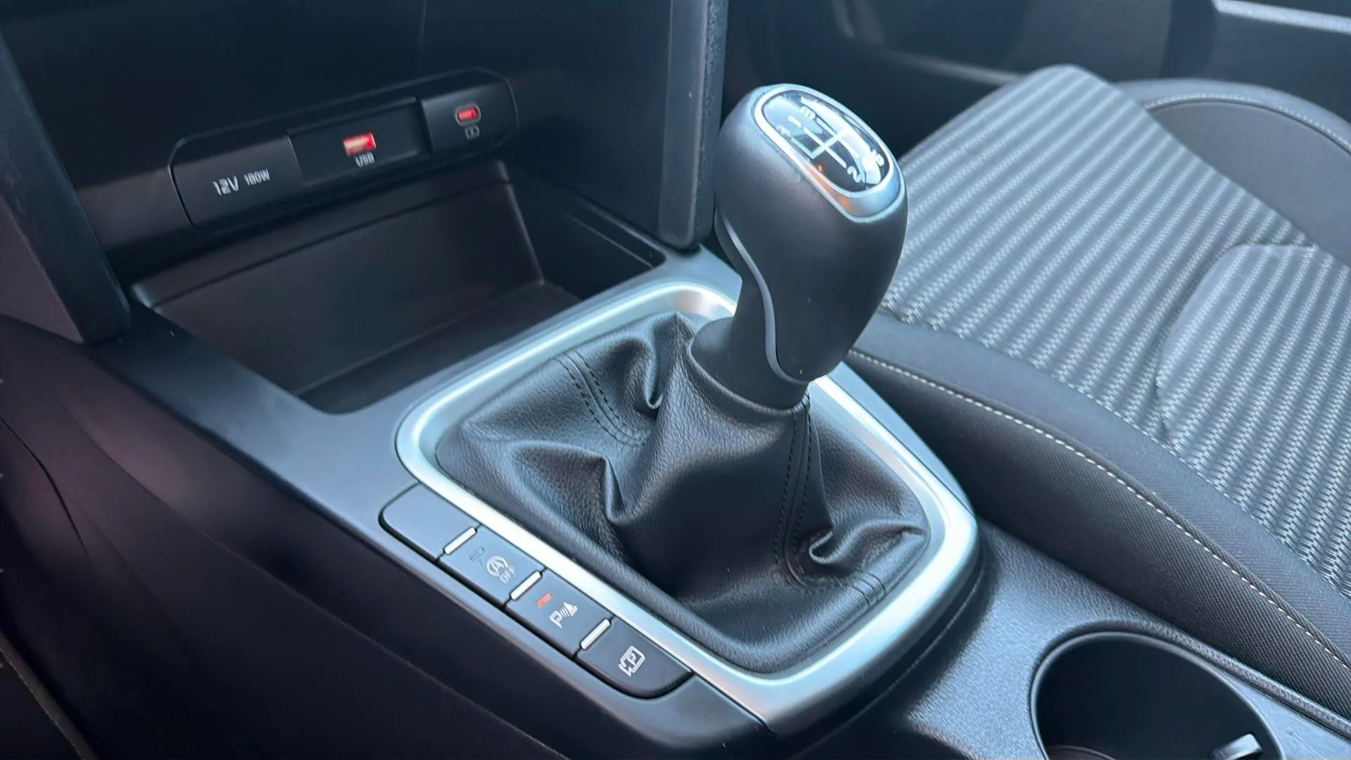 Kia Ceed 1.0 T-GDi Drive - foto 21