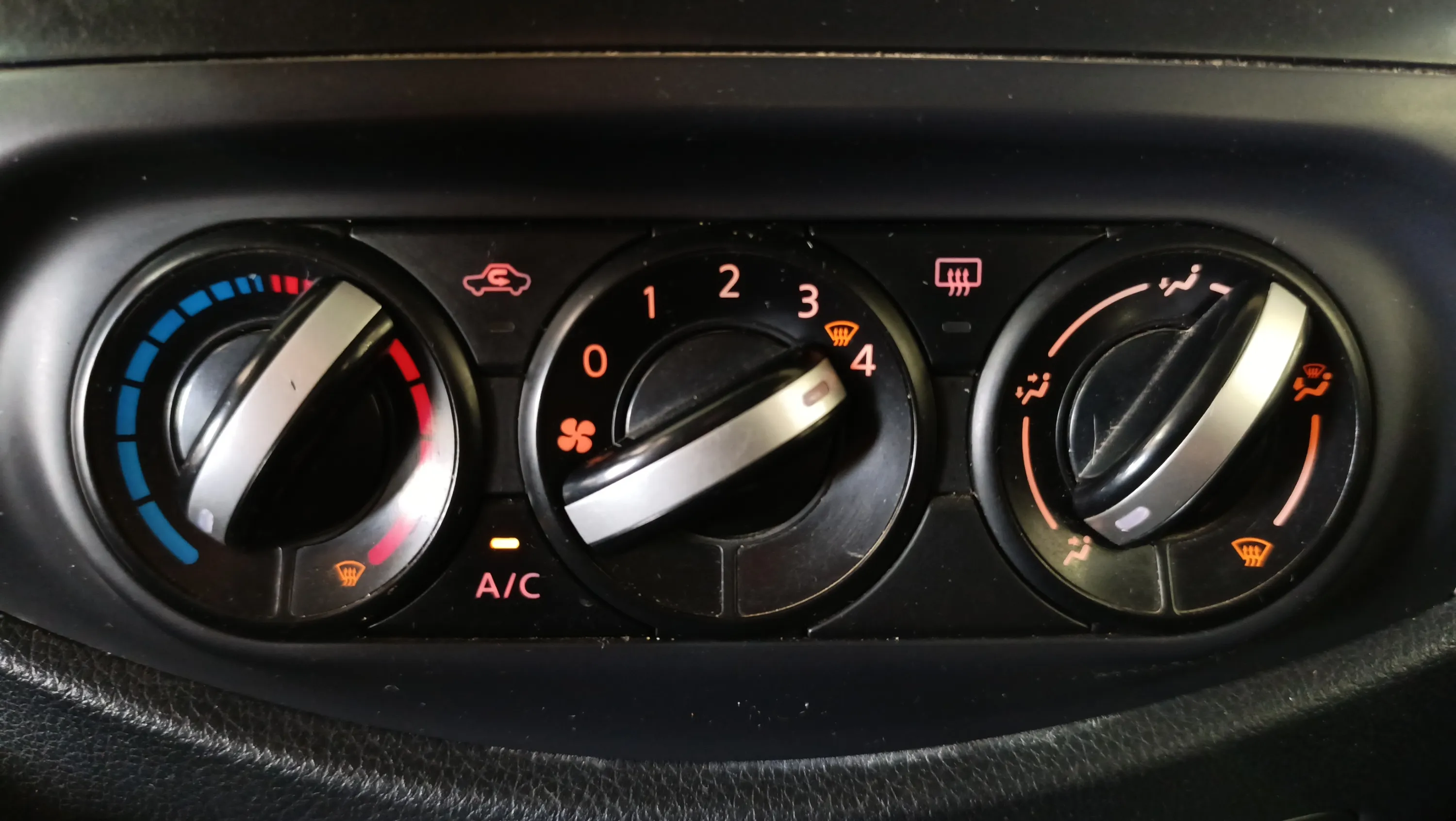 Nissan Navara 2300 - foto 21