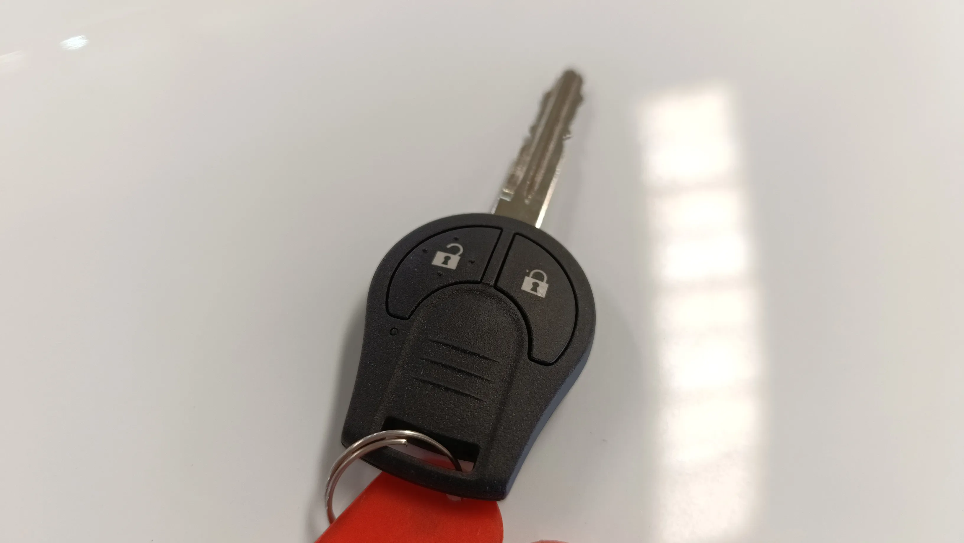 Nissan Navara 2300 - foto 35