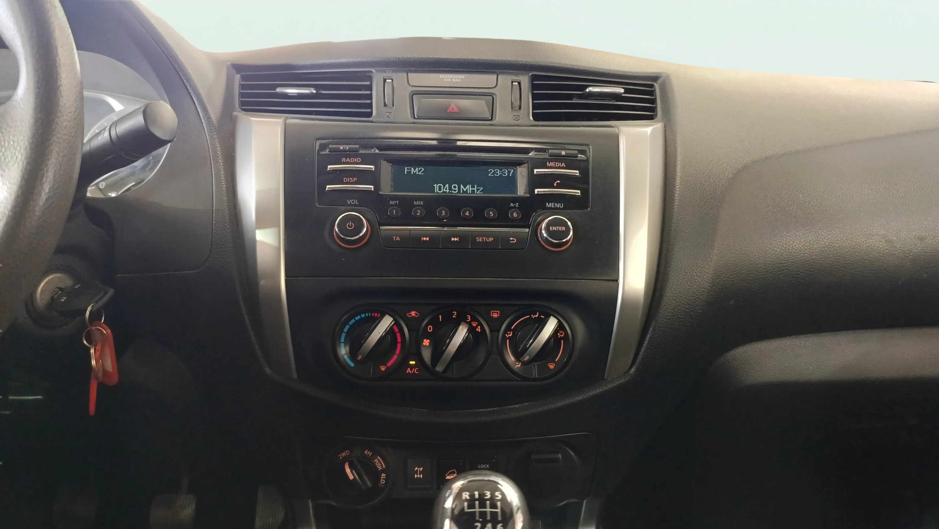 Nissan Navara 2300 - foto 17