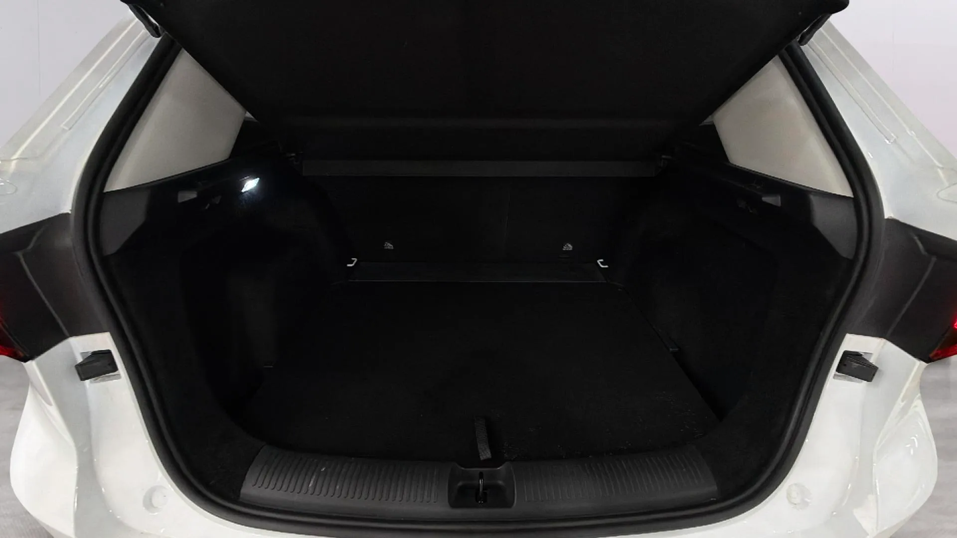 MG ZS Hybrid+ Comfort - foto 9