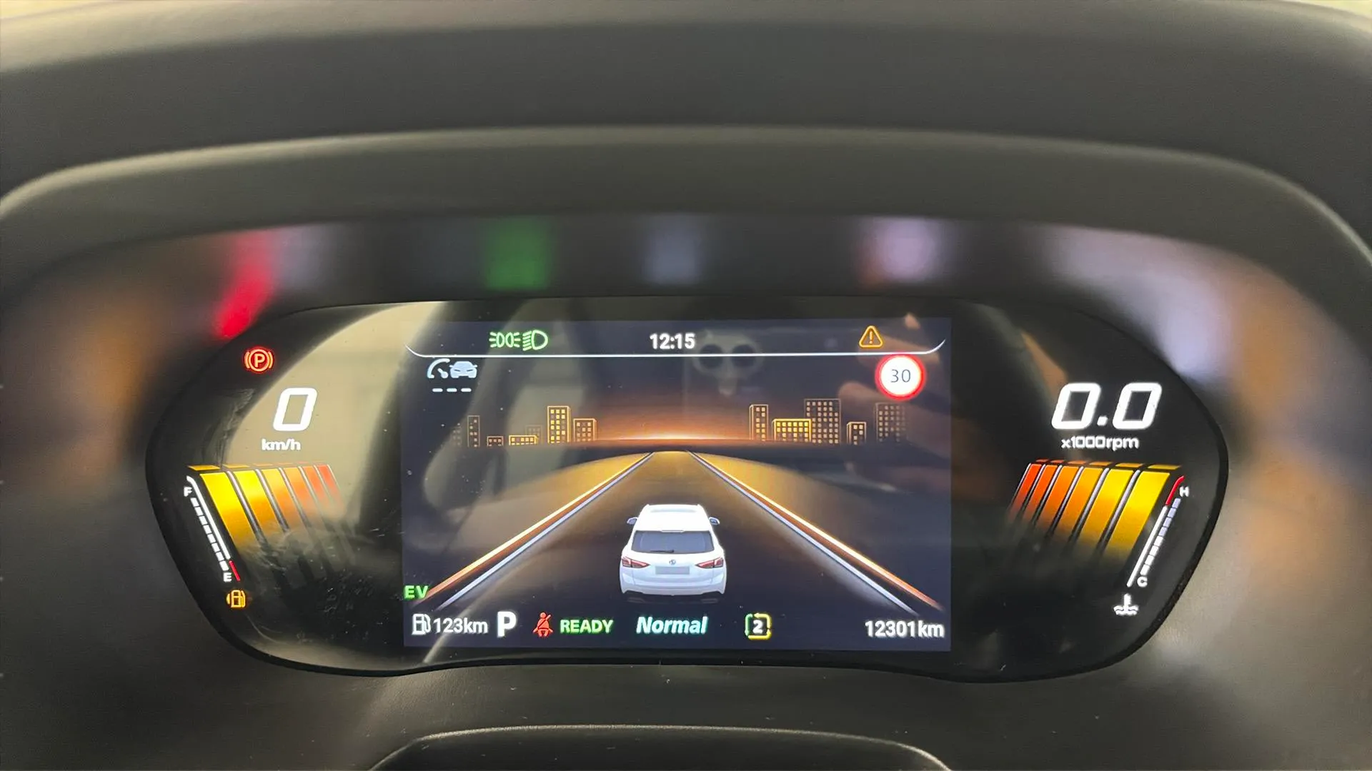 MG ZS Hybrid+ Comfort - foto 13