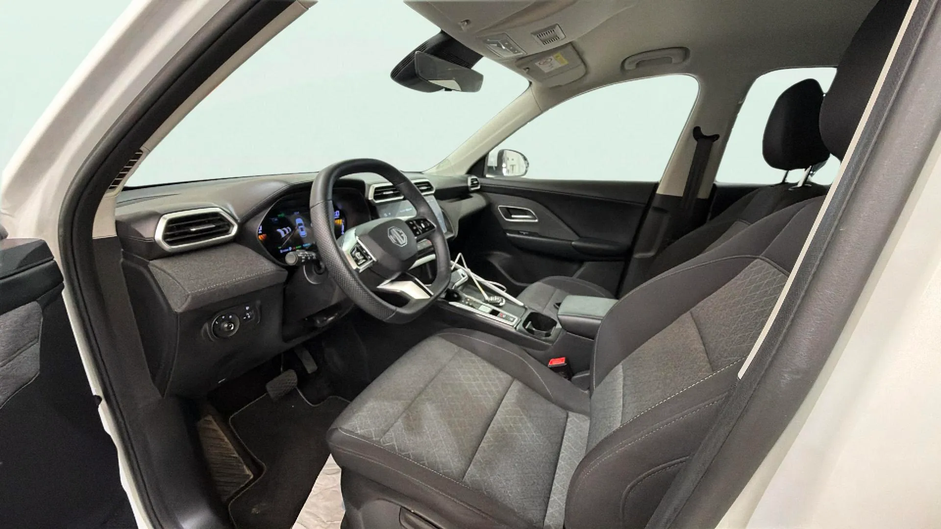 MG ZS Hybrid+ Comfort - foto 19