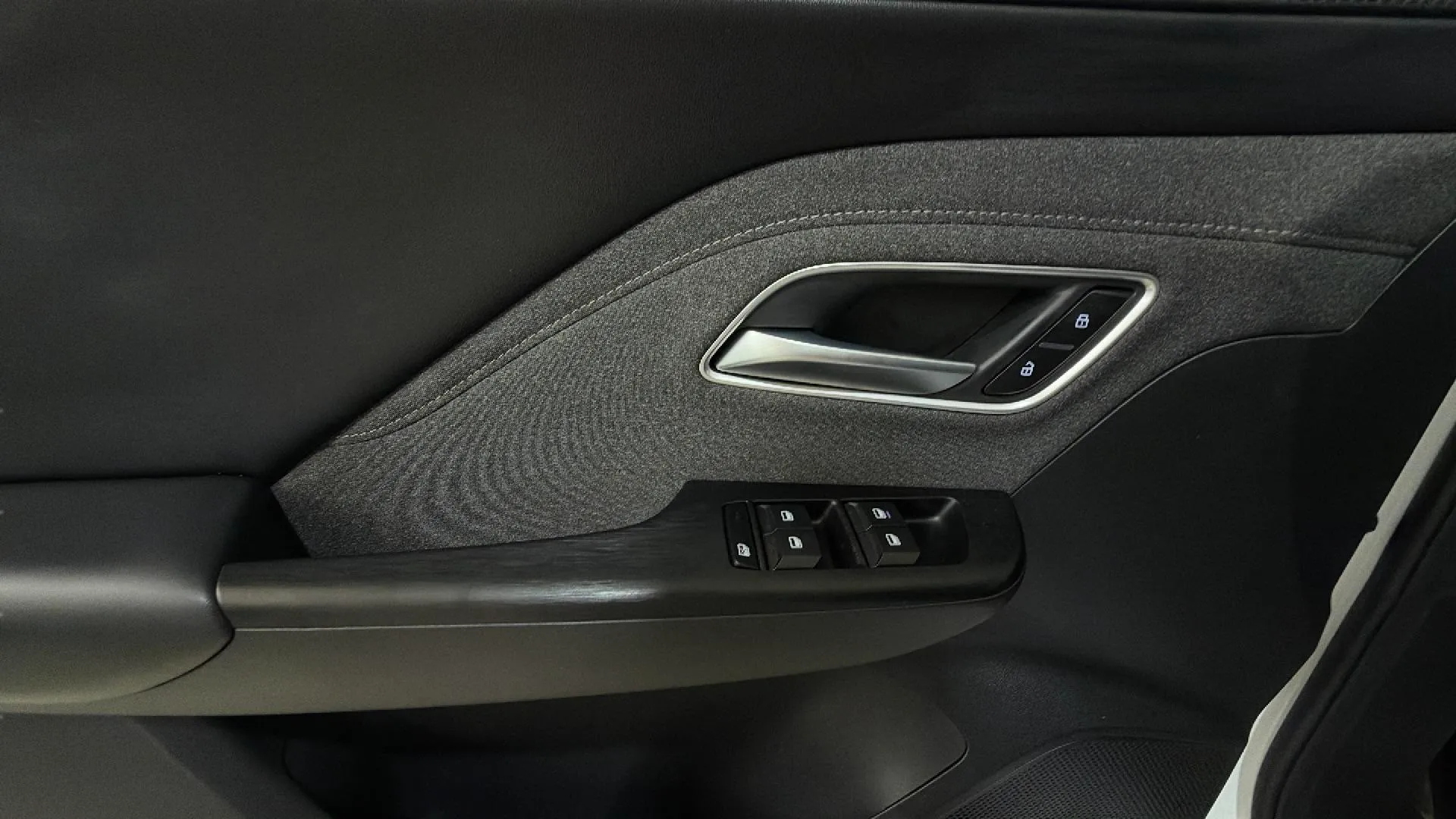 MG ZS Hybrid+ Comfort - foto 23