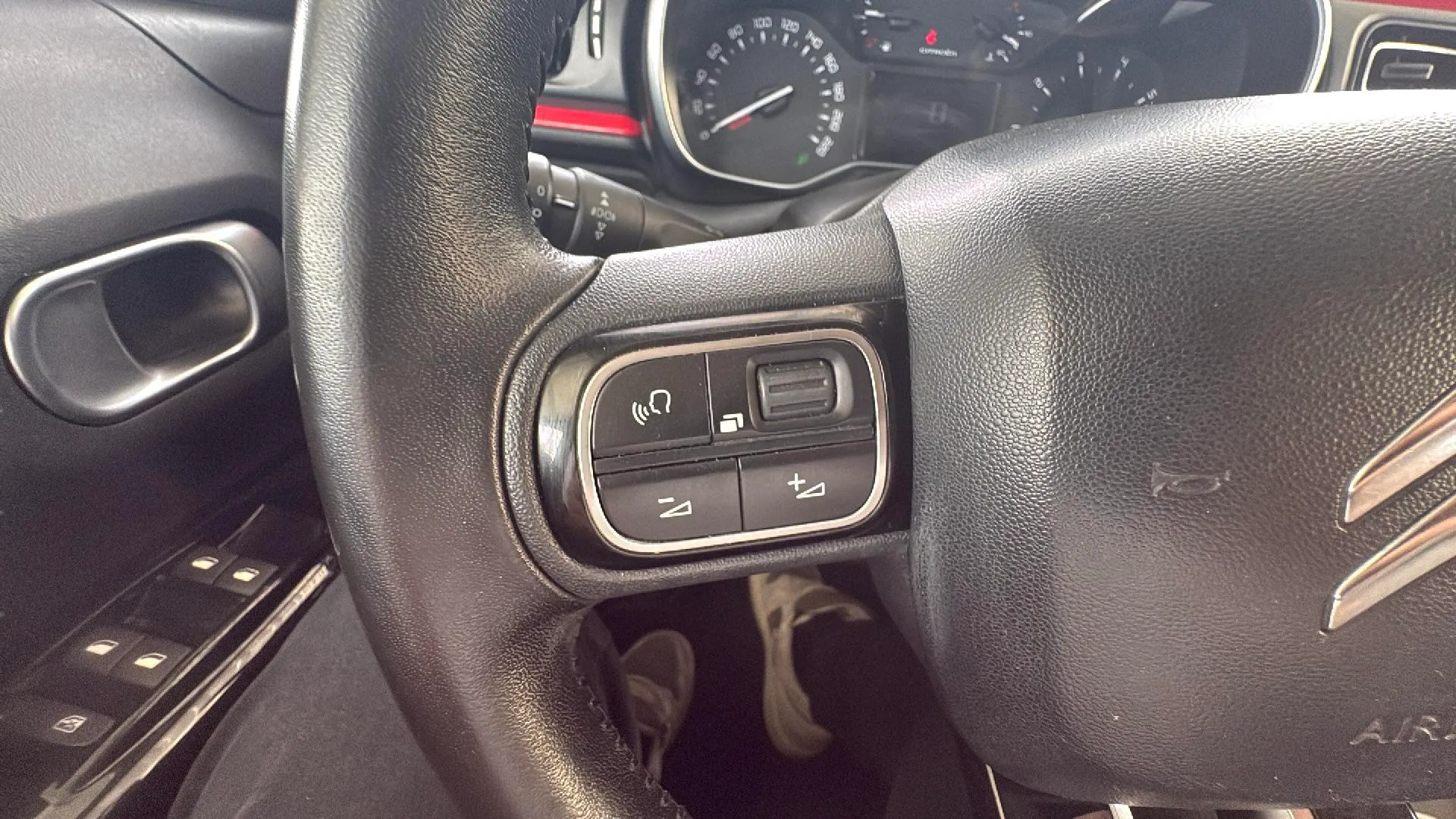 Citroën C3 PureTech Shine - foto 13