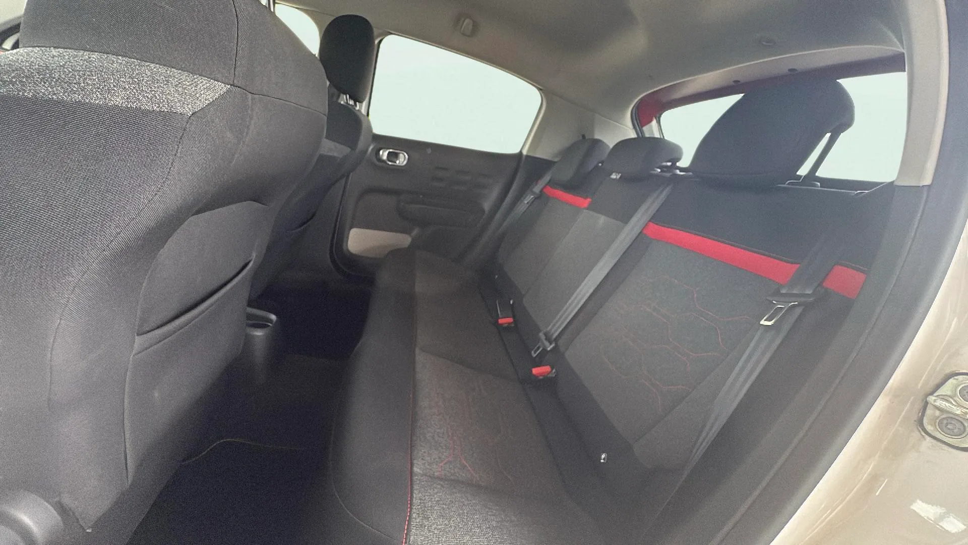 Citroën C3 PureTech Shine - foto 25