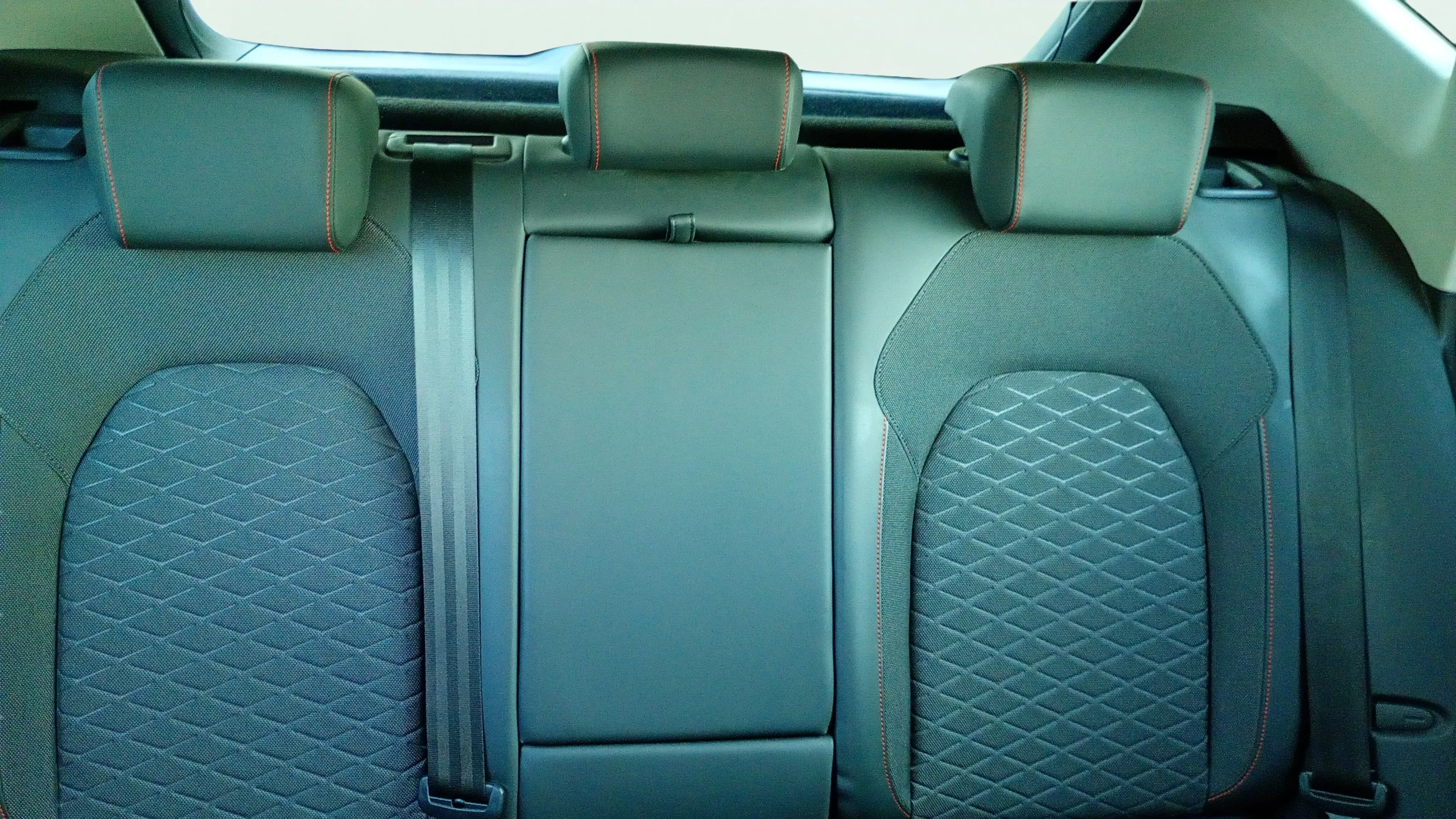 SEAT León 1.4 e-Hybrid DSG-6 FR - foto 15