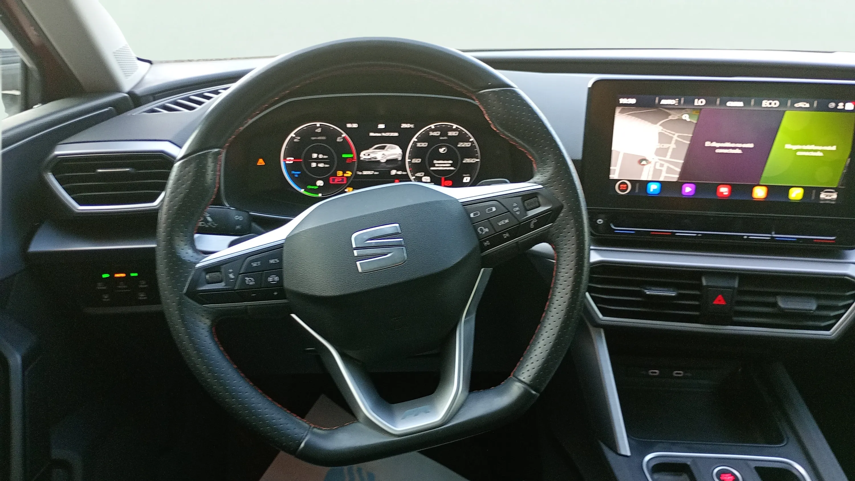 SEAT León 1.4 e-Hybrid DSG-6 FR - foto 11