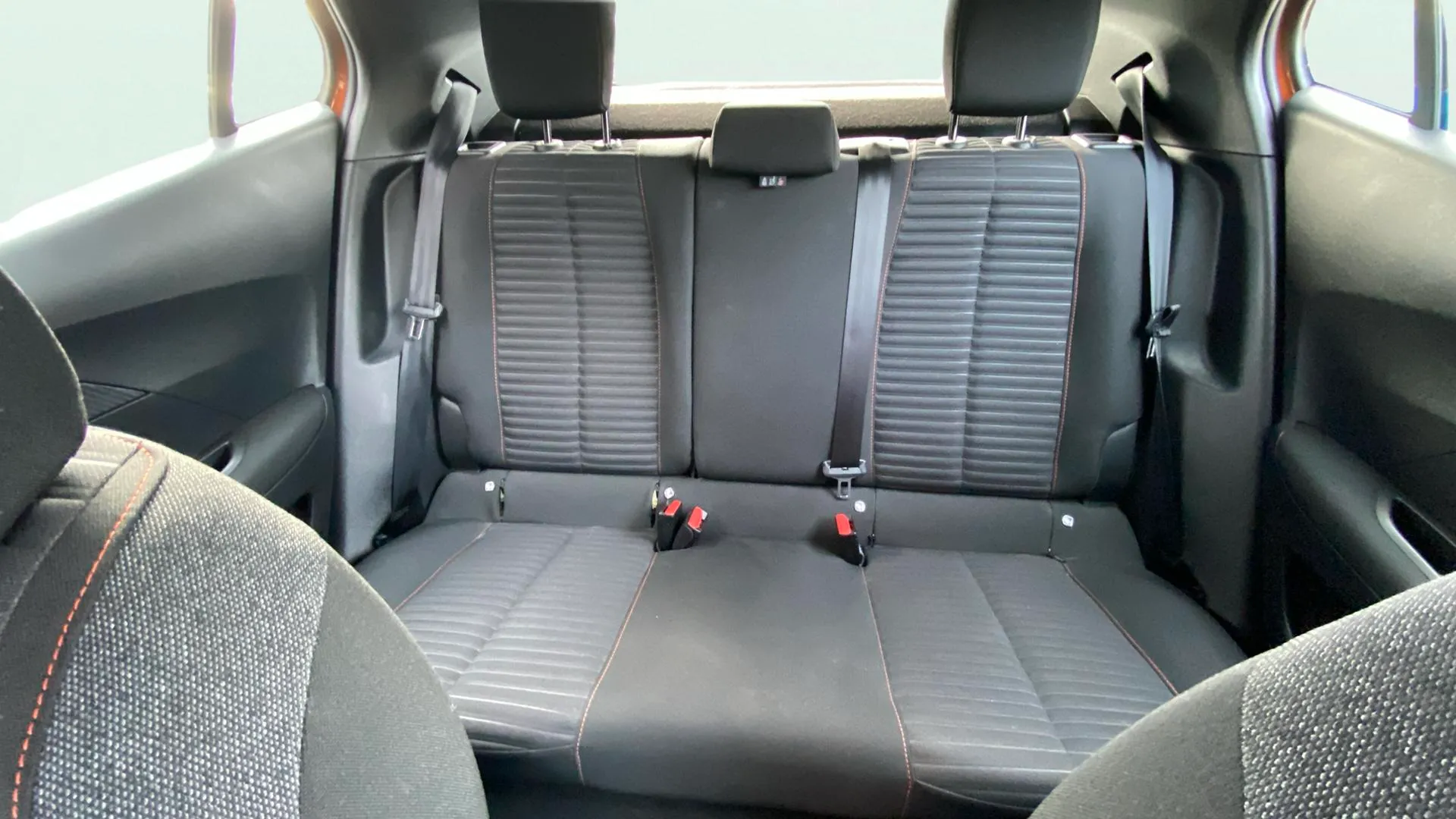 Peugeot 2008 Active Pack PureTech 100 BVM6 - foto 15