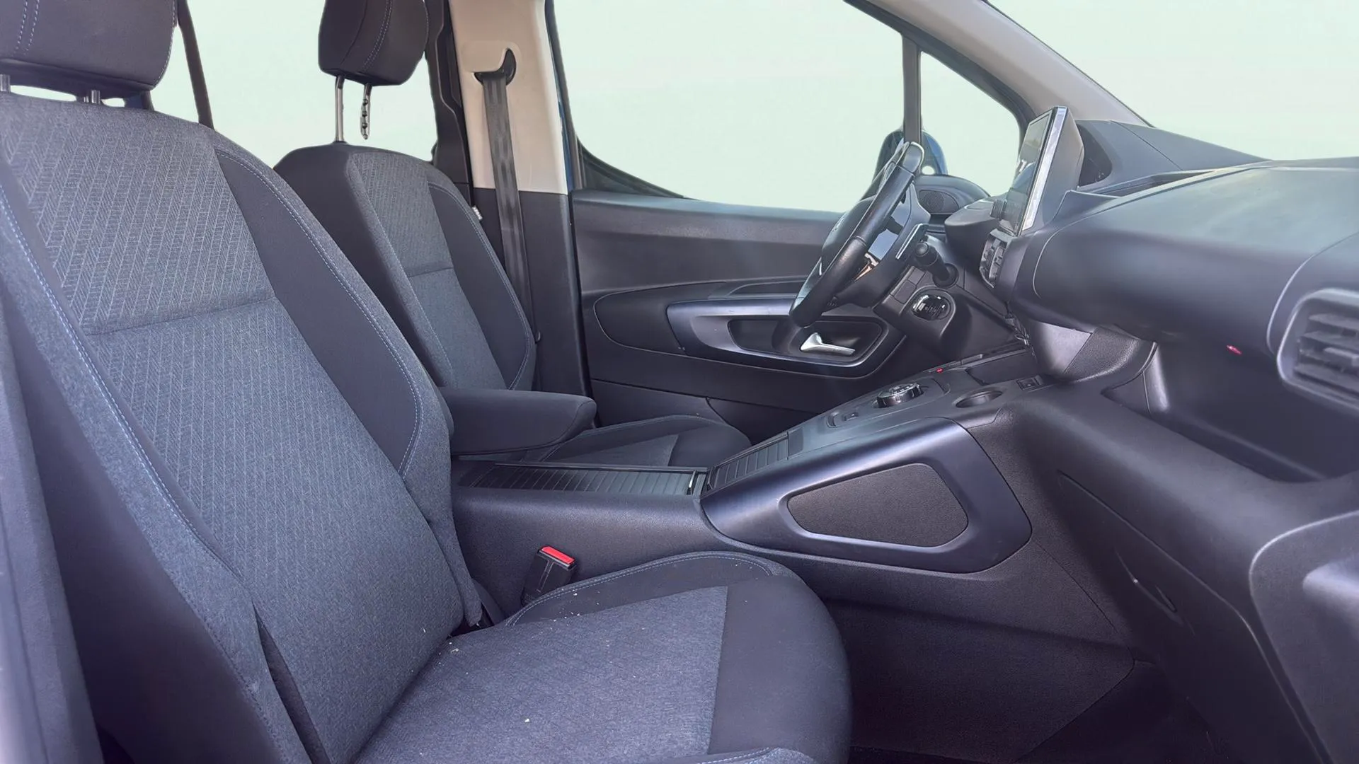 Peugeot Rifter Allure Standard BlueHDi EAT8 - foto 20