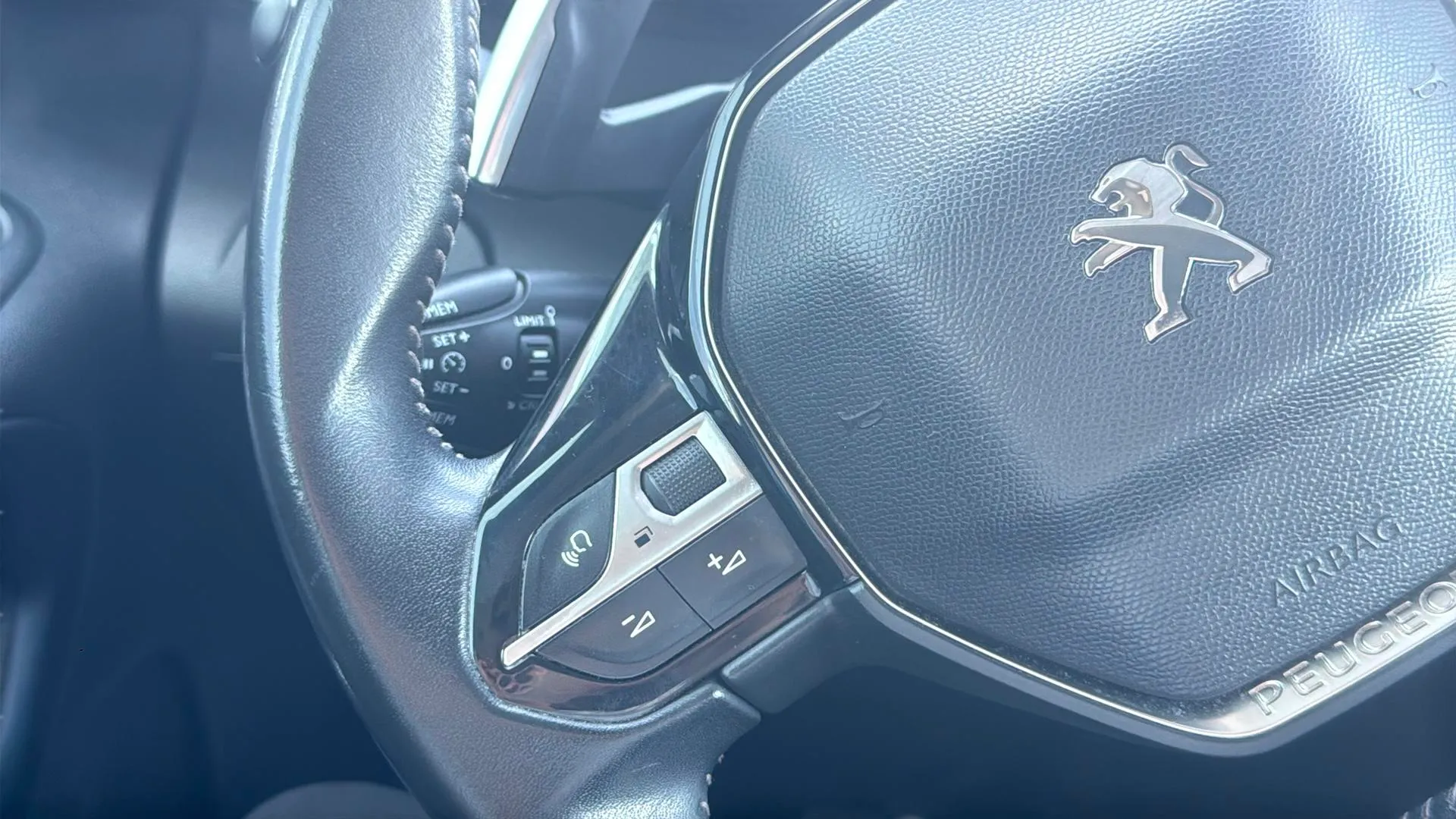 Peugeot Rifter Allure Standard BlueHDi EAT8 - foto 12