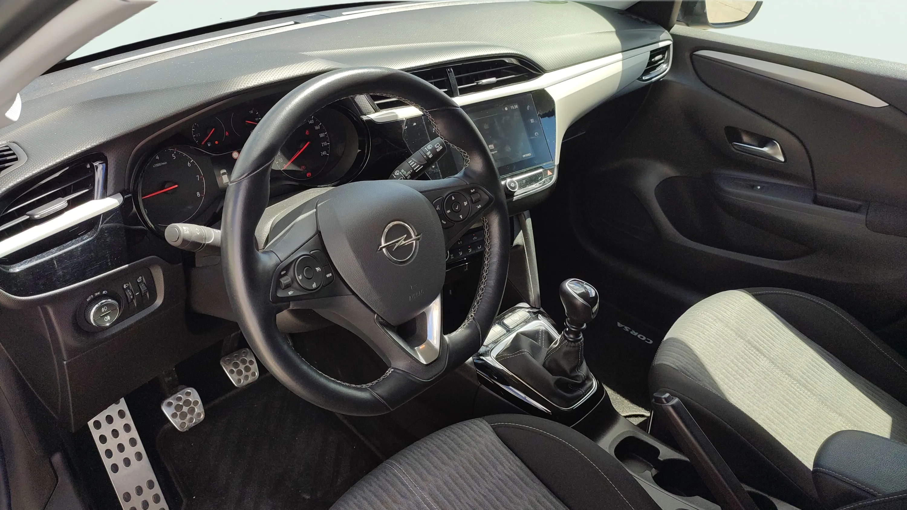 Opel Corsa 1.2T XHL Edition - foto 9