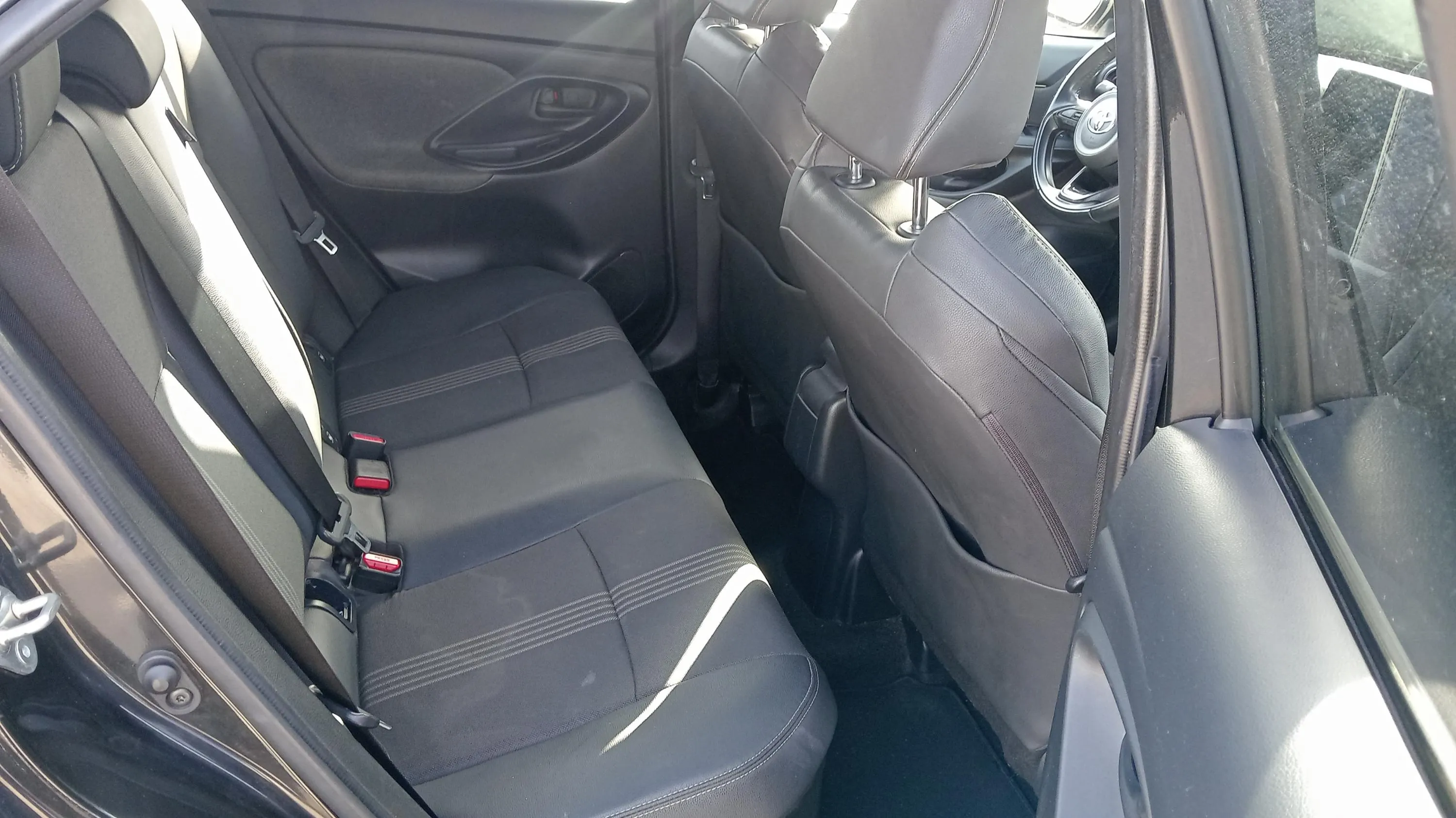 Toyota Yaris Cross 1.5 120H Active Tech AWD-i - foto 18