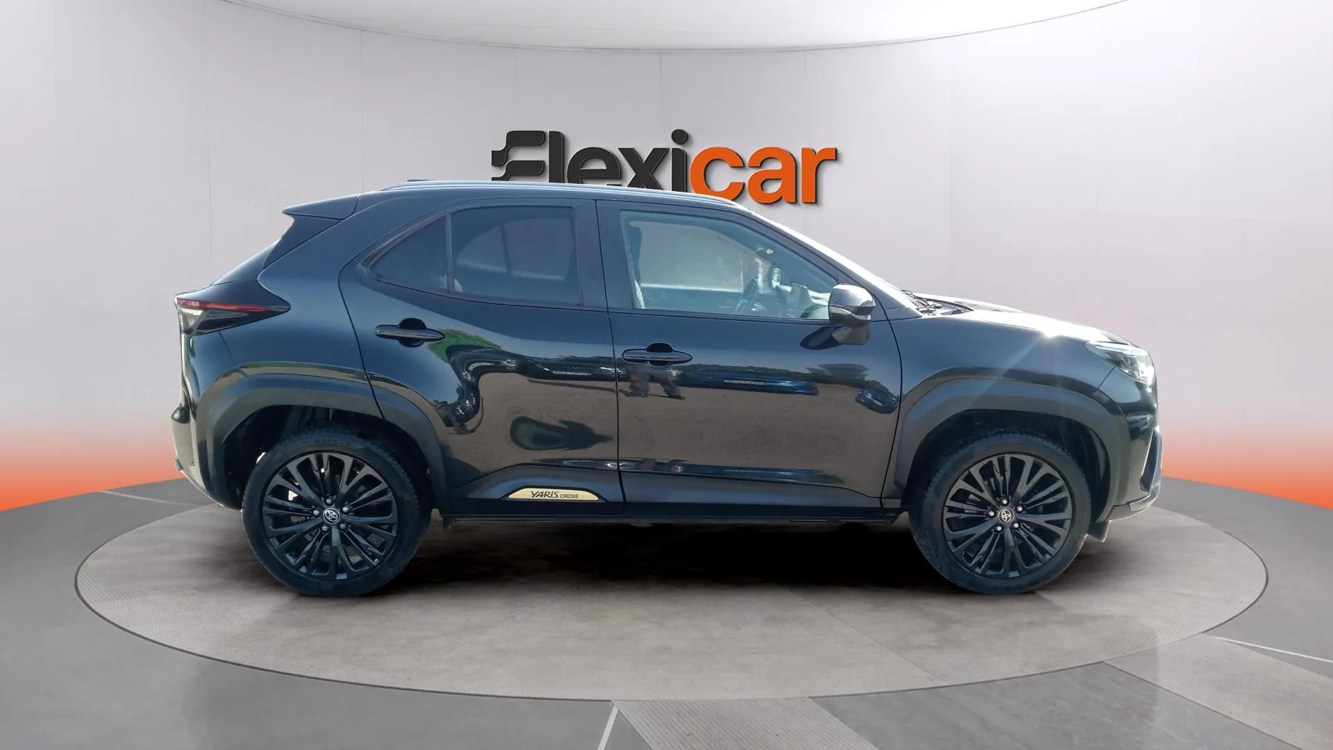 Toyota Yaris Cross 1.5 120H Active Tech AWD-i - foto 12