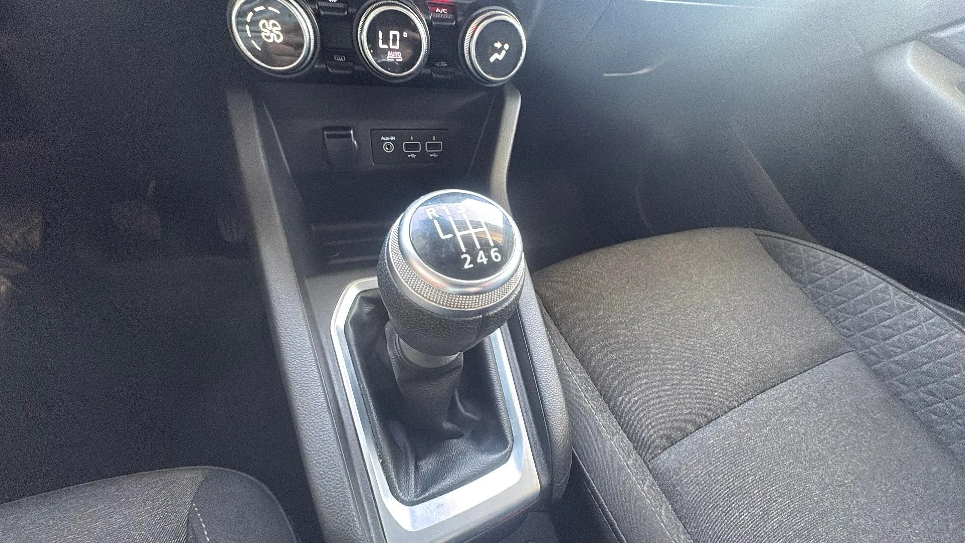 Renault Clio Business TCe - foto 22