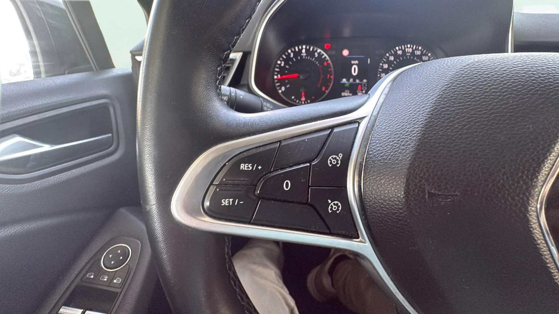 Renault Clio Business TCe - foto 13