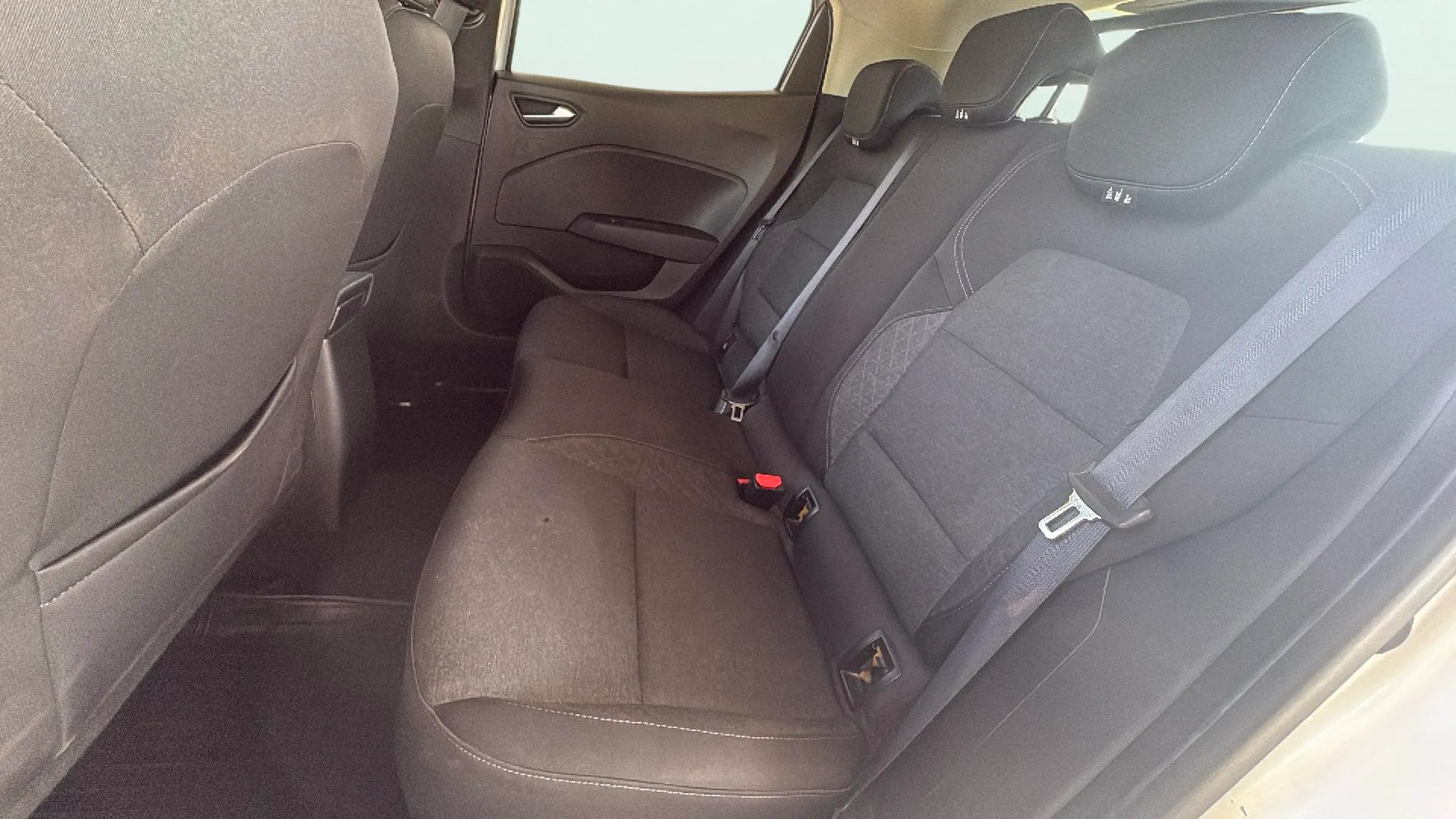 Renault Clio Business TCe - foto 25