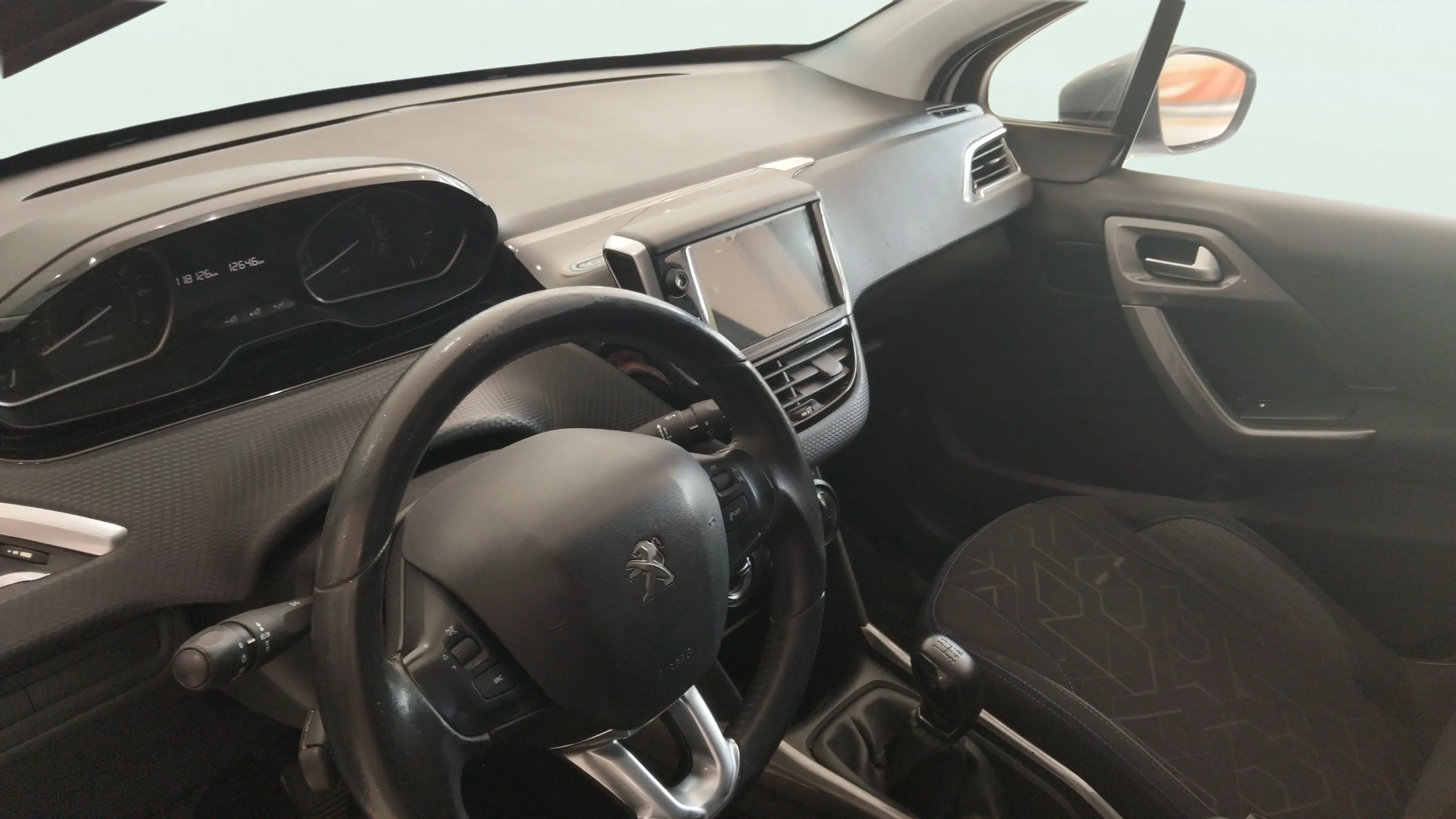 Peugeot 2008 Style 1.2L PureTech - foto 6