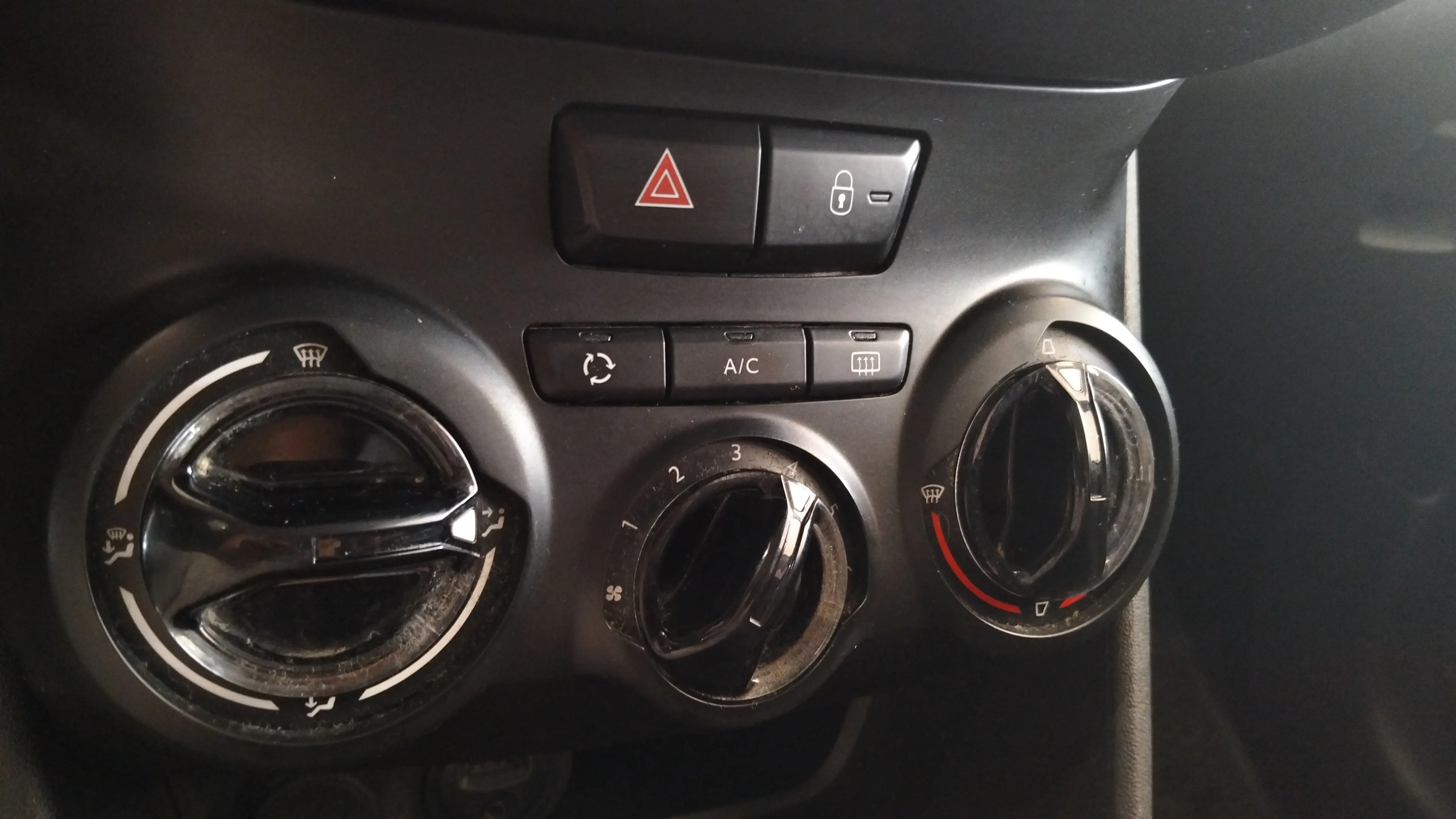 Peugeot 2008 Style 1.2L PureTech - foto 17
