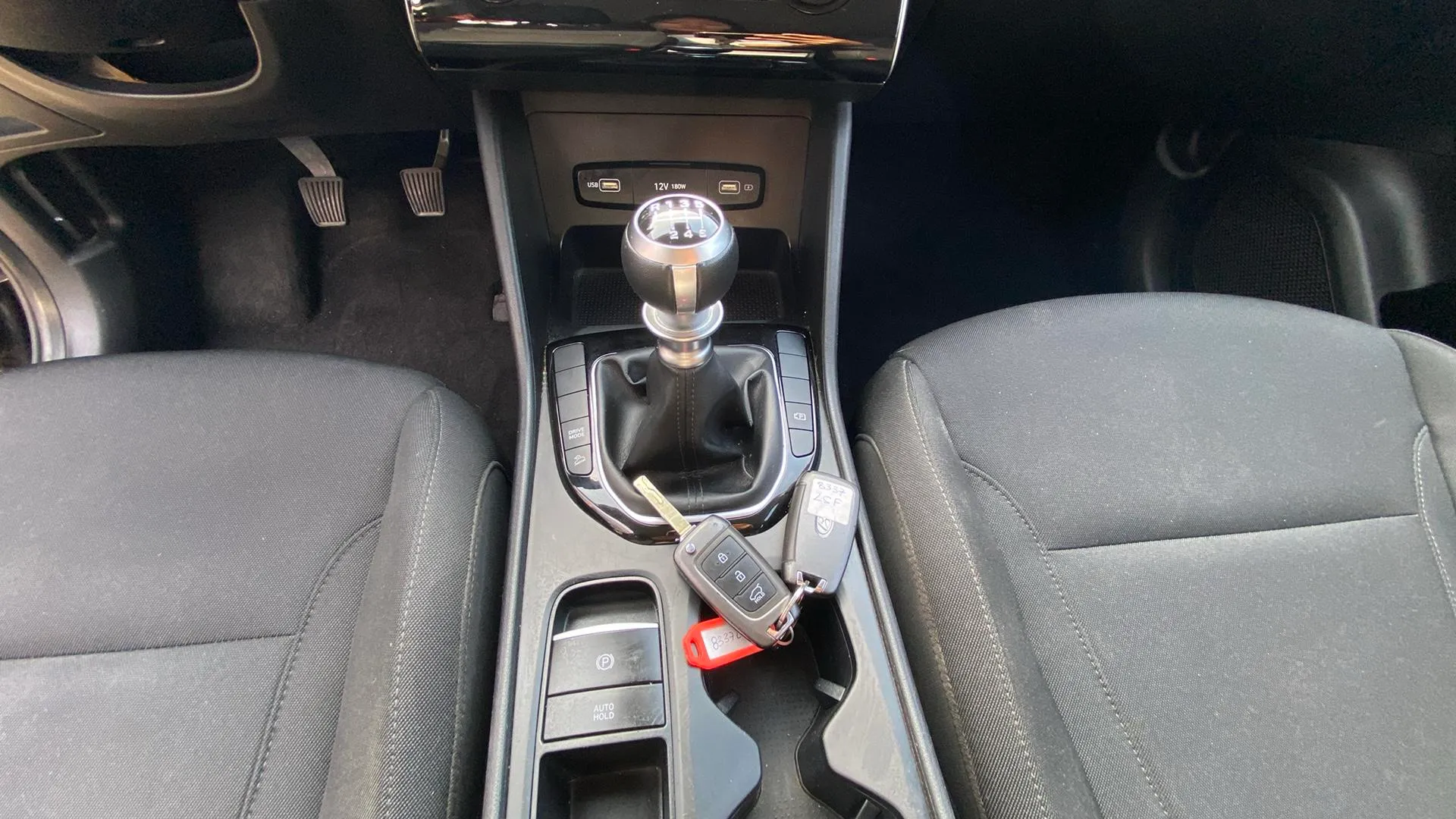 Hyundai Tucson 1.6 CRDi Klass - foto 18