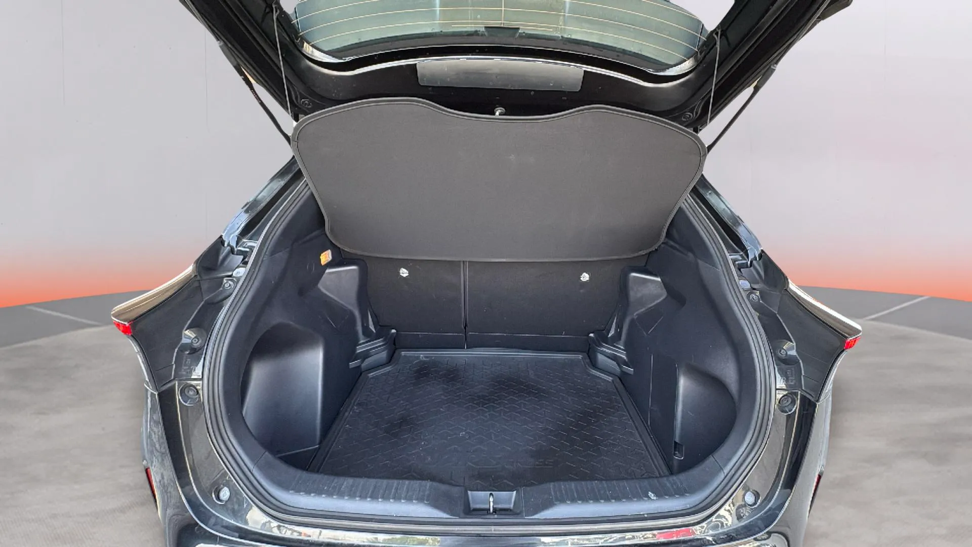 Toyota Yaris Cross 1.5 120H Active Tech - foto 23