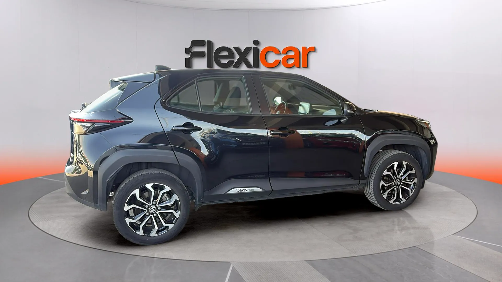 Toyota Yaris Cross 1.5 120H Active Tech - foto 9