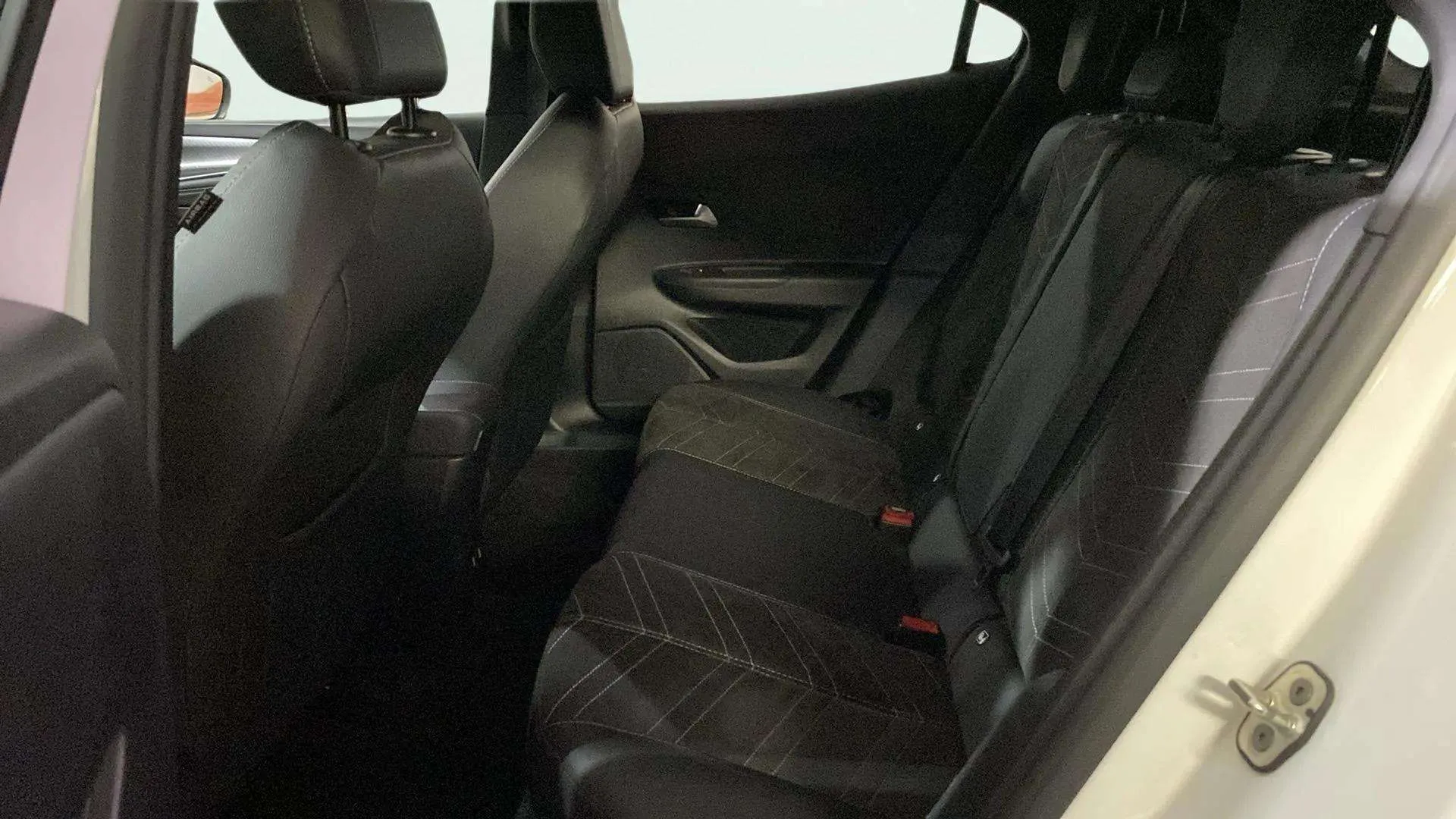 Opel Mokka 1.2 T Ultimate - foto 8