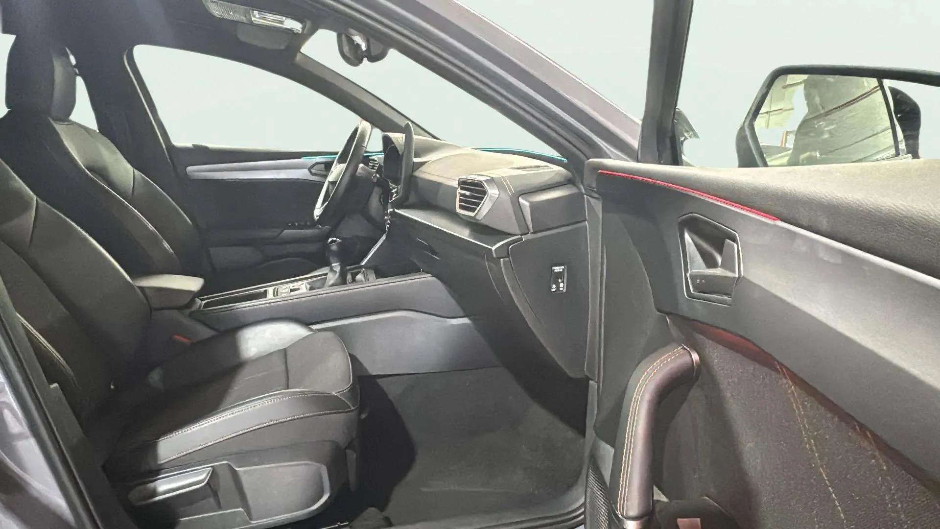 Cupra León 1.5 TSI - foto 21