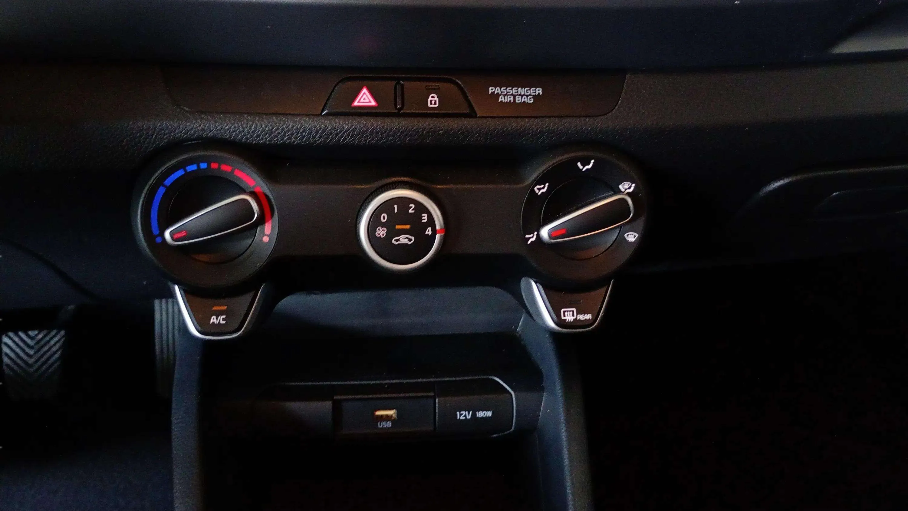 Kia Stonic 1.2 DPi Drive - foto 19
