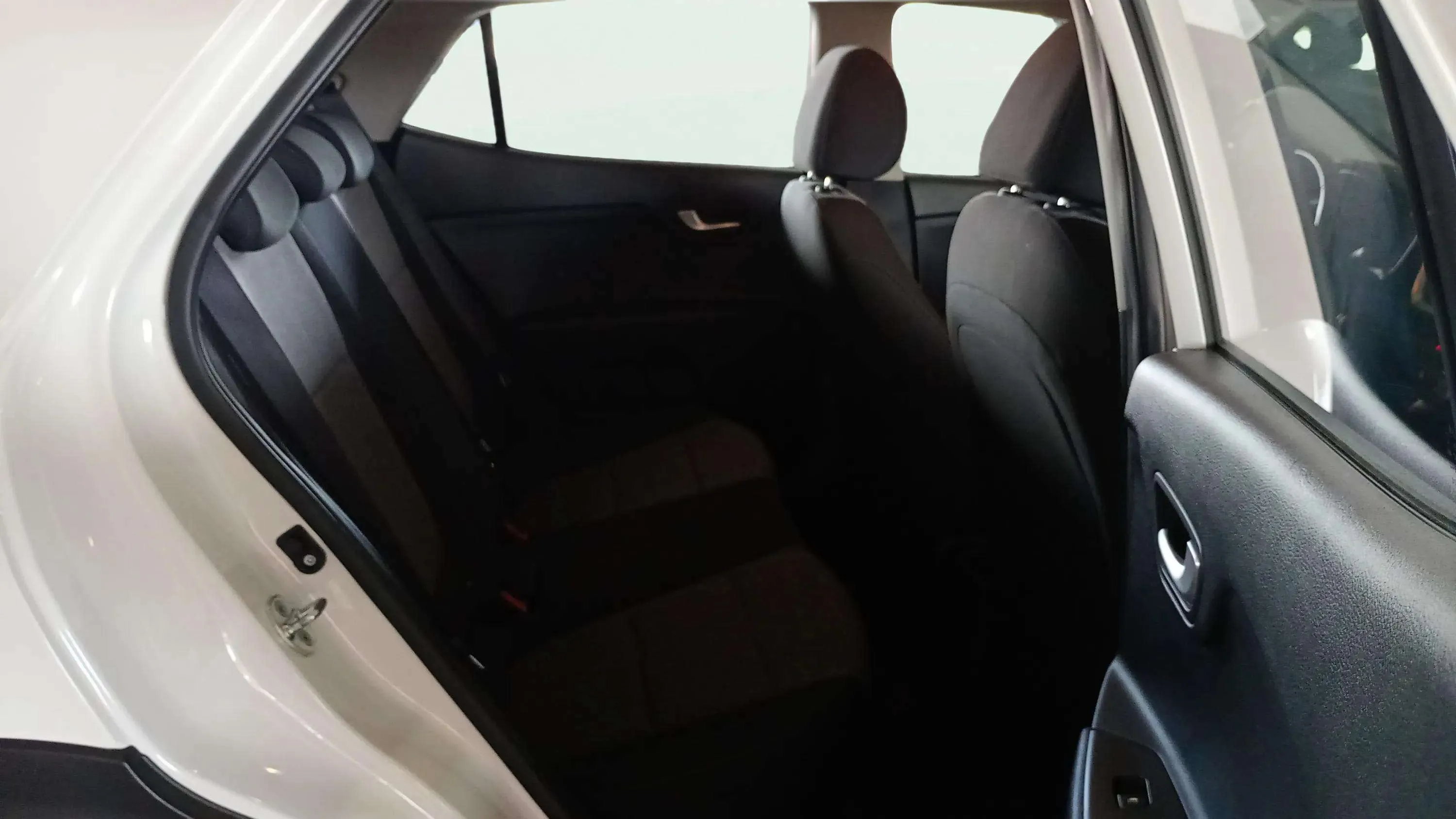 Kia Stonic 1.2 DPi Drive - foto 14