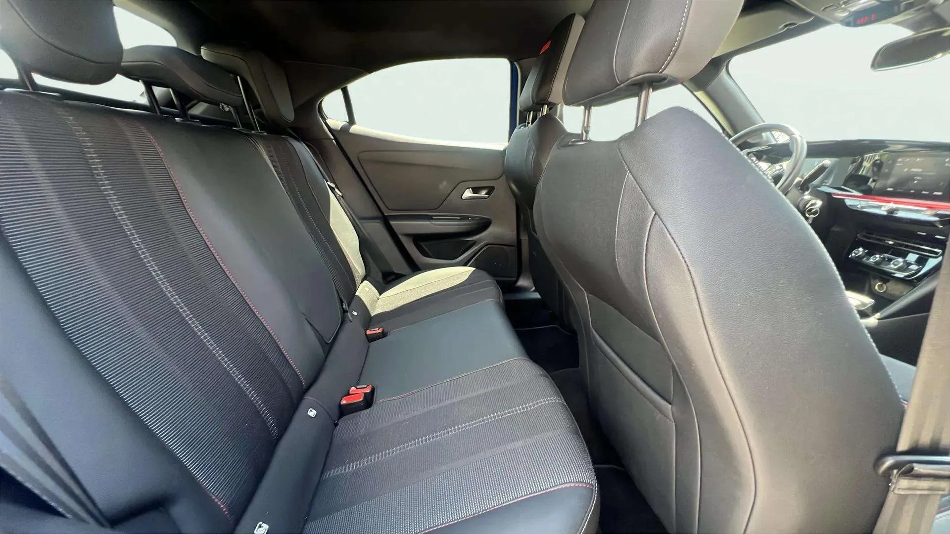 Opel Mokka - foto 11