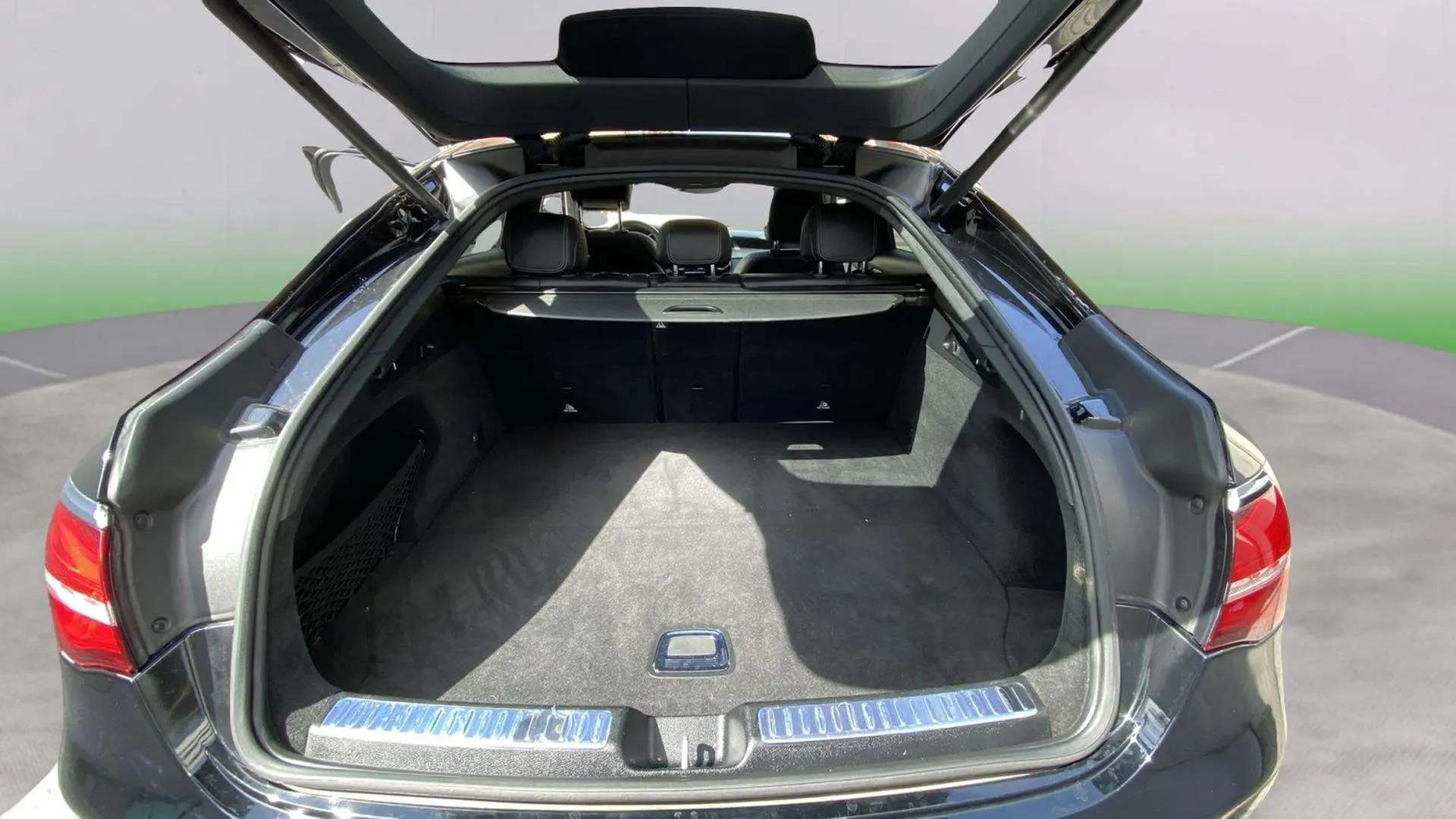 Mercedes-Benz GLC 250 d 4MATIC - foto 13