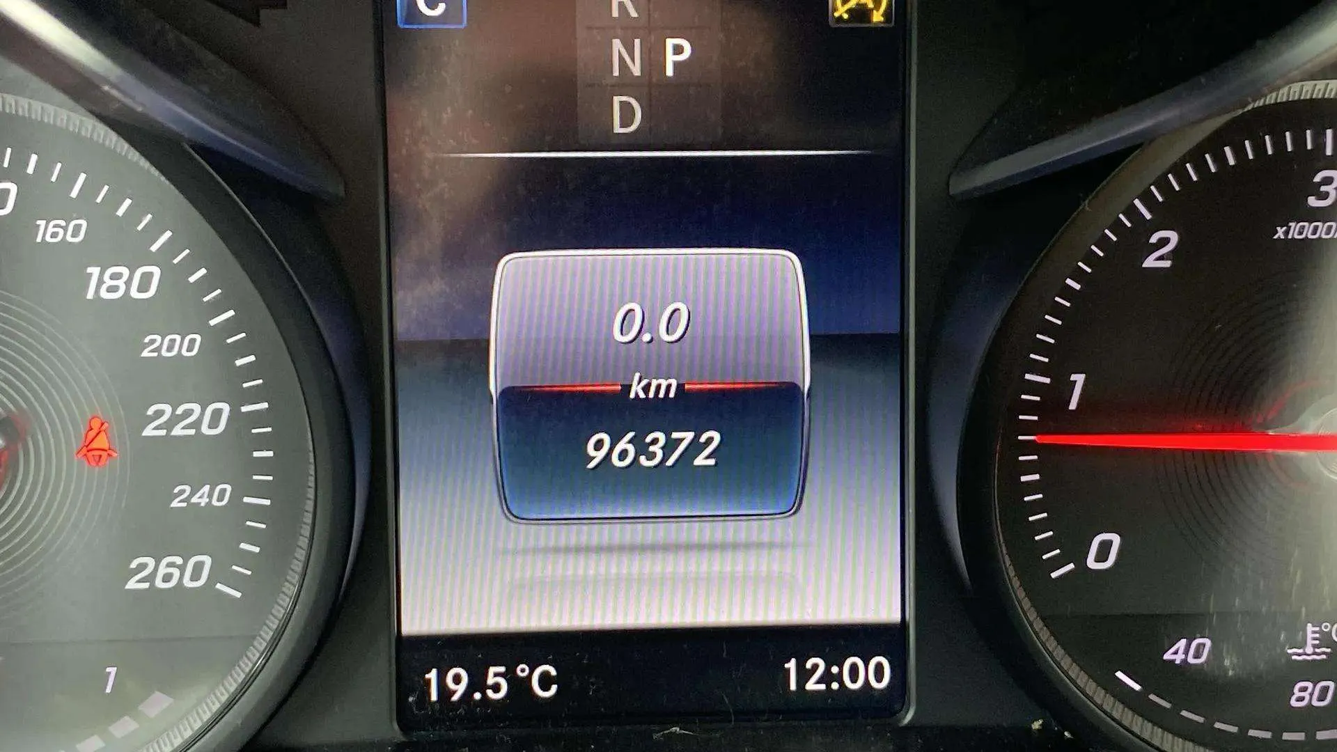 Mercedes-Benz GLC 250 d 4MATIC - foto 18